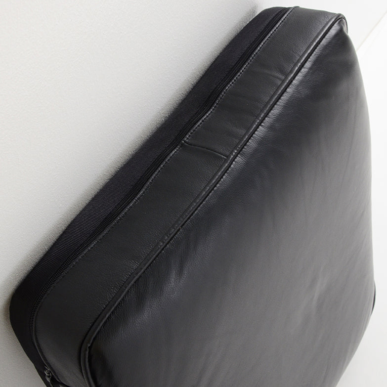 ブラック3シーターソファ