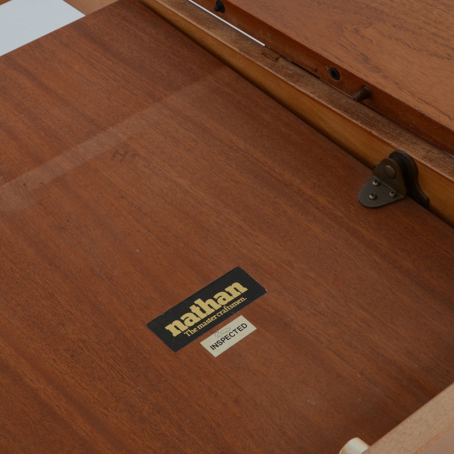 Nathan オーバルダイニングテーブル