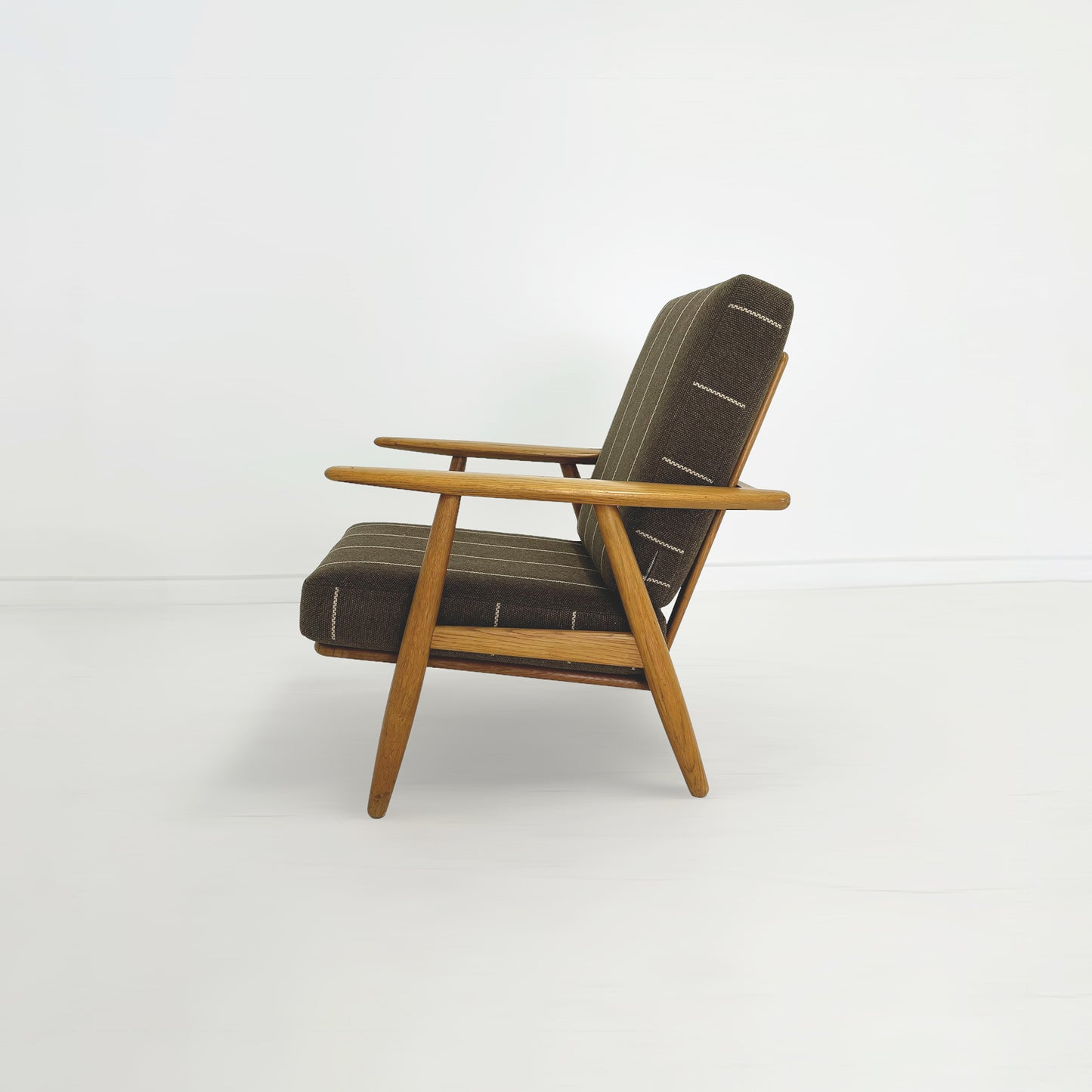 1シーターソファ GE240 Hans J. Wegner