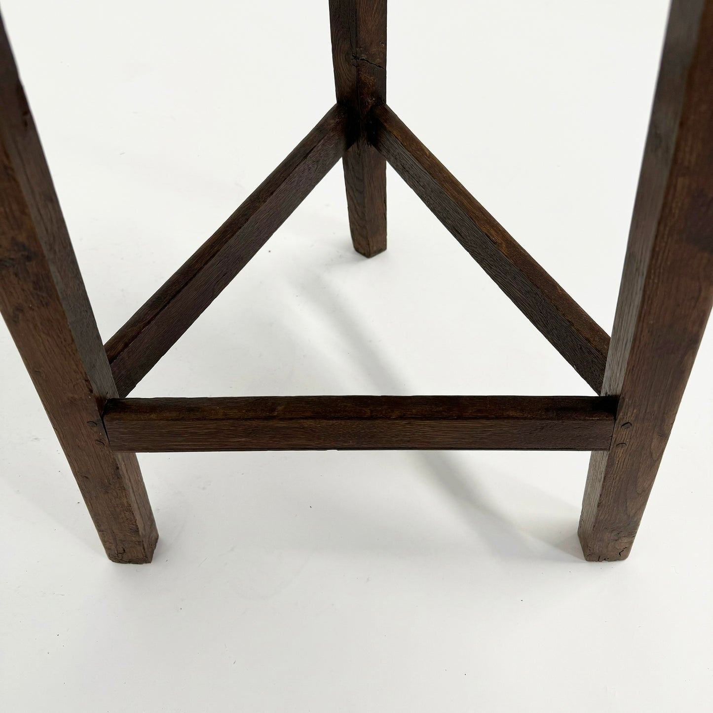 サイドラウンドテーブル