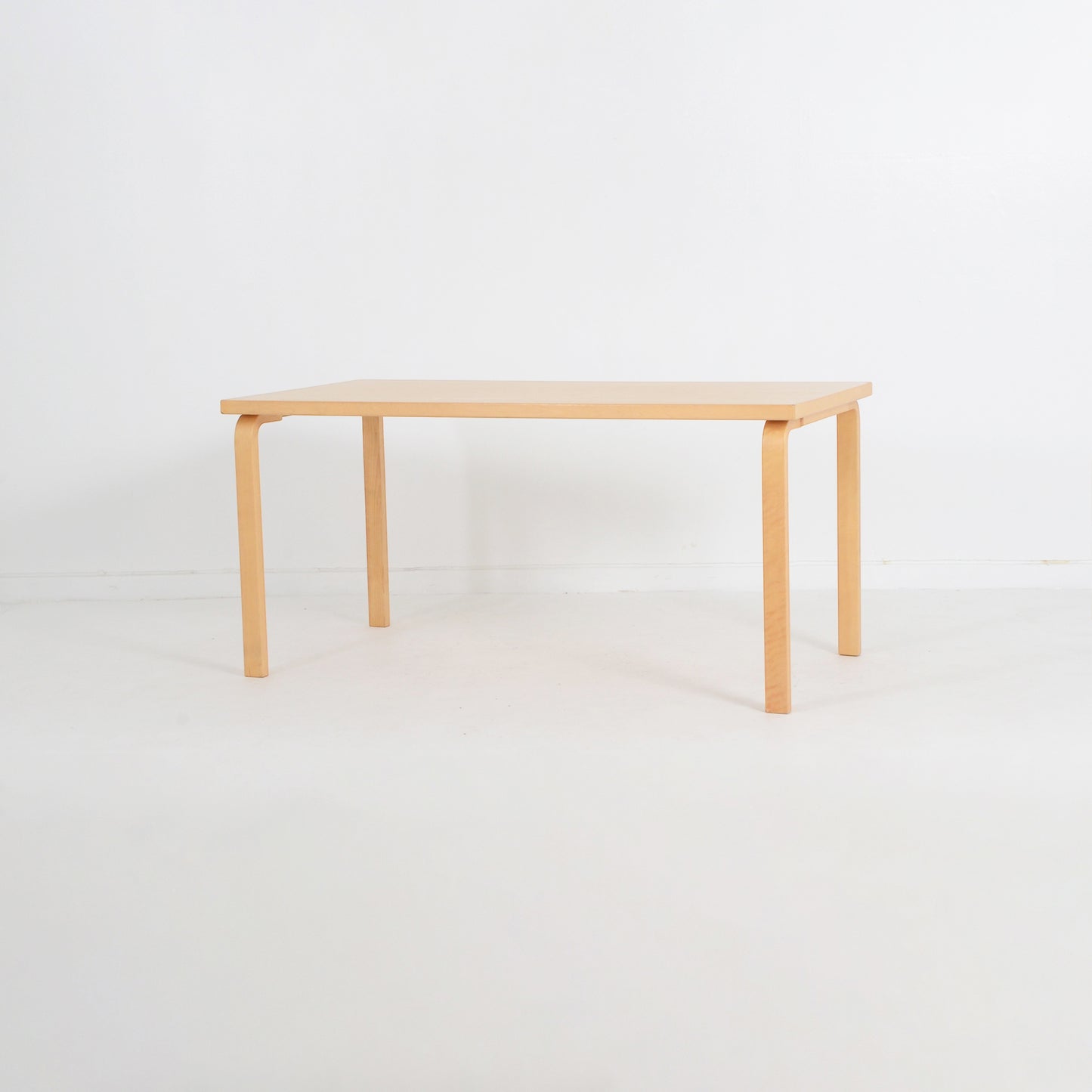 artek ダイニングテーブル