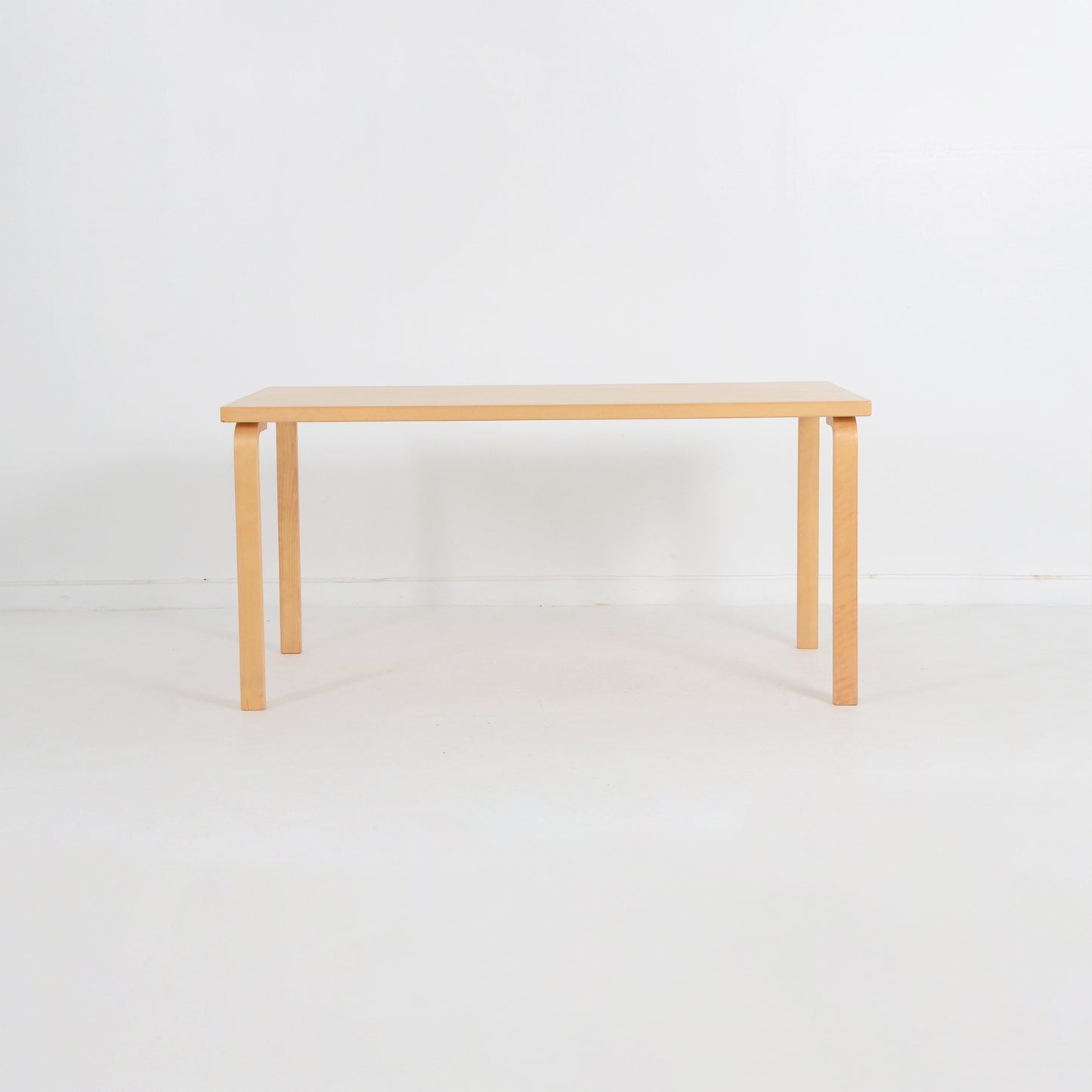 artek ダイニングテーブル