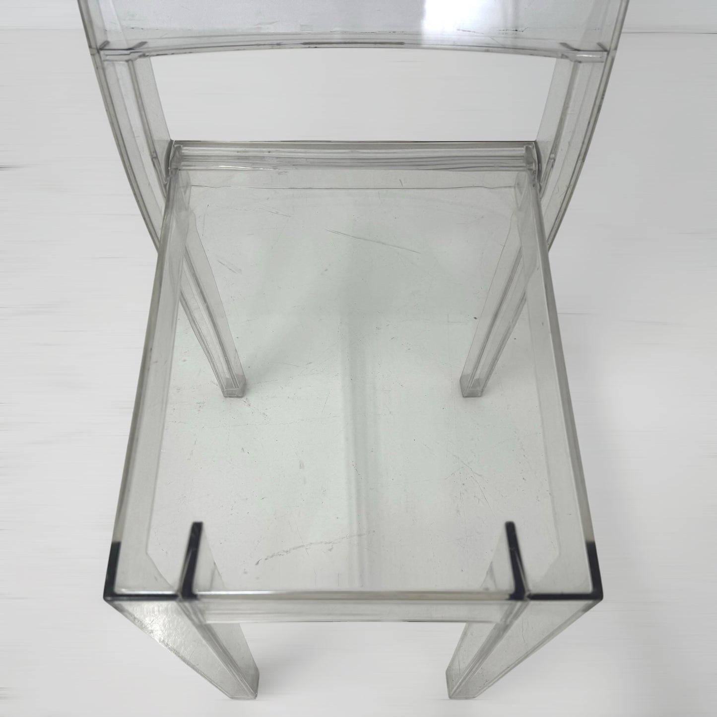 前方座面傷有り