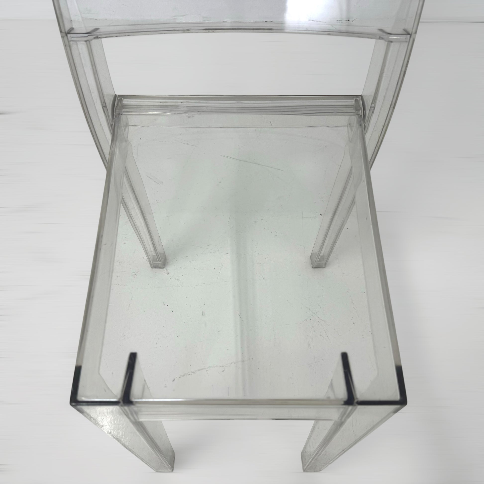 前方座面傷有り