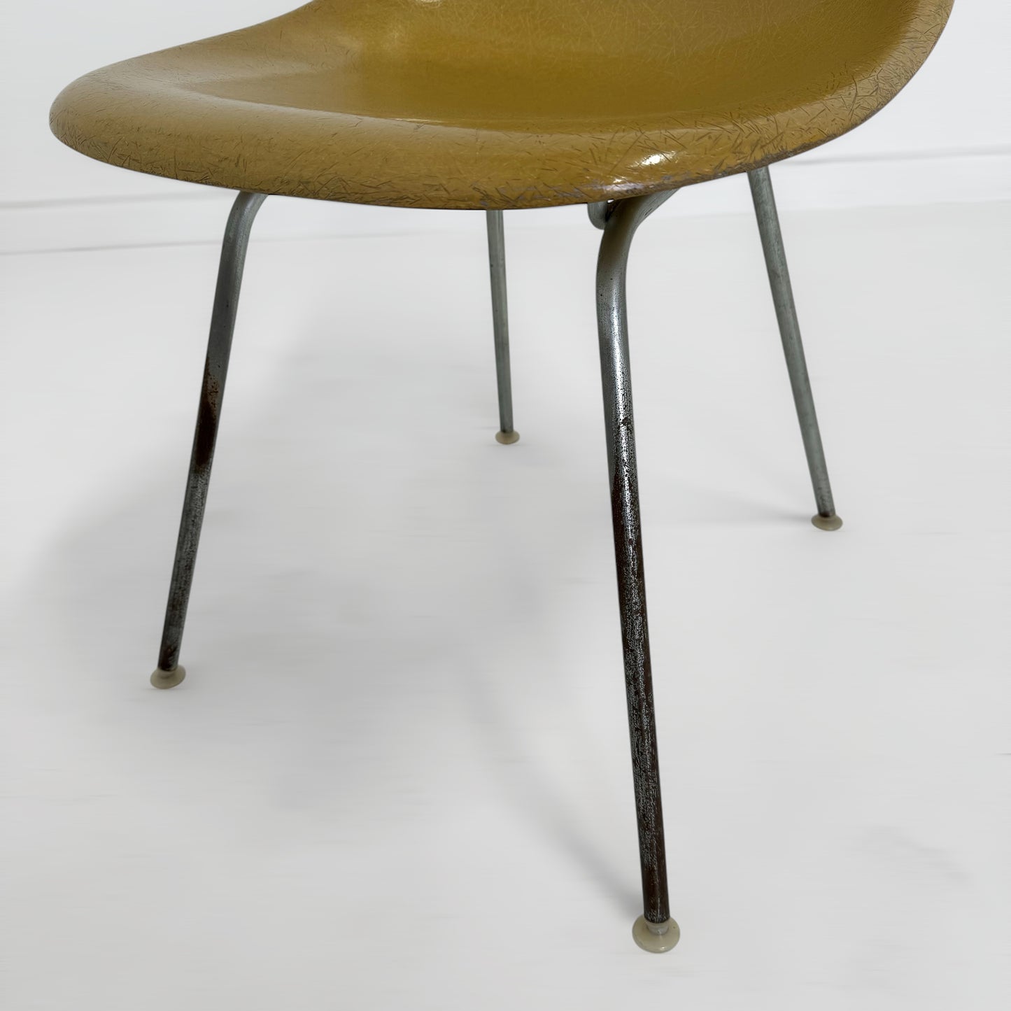 イームズシェルチェア