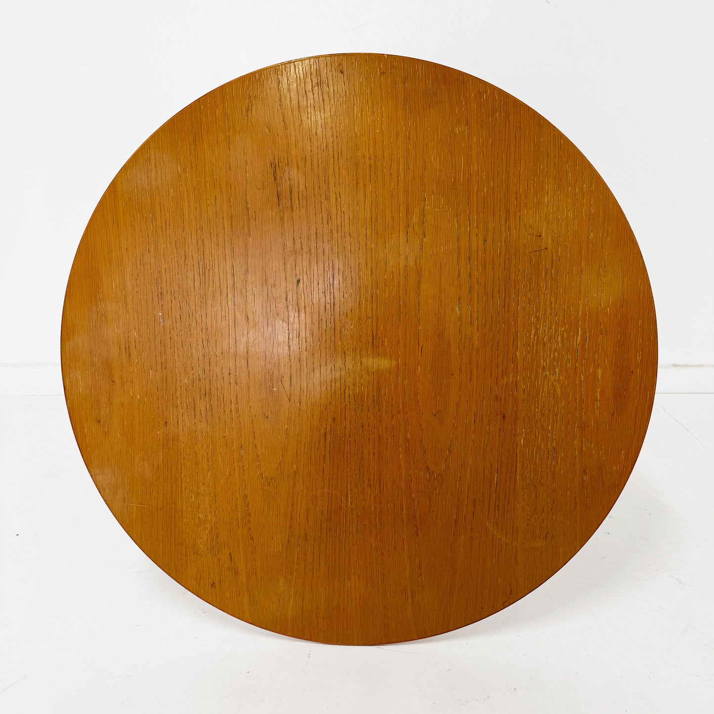 ラウンドカフェテーブル