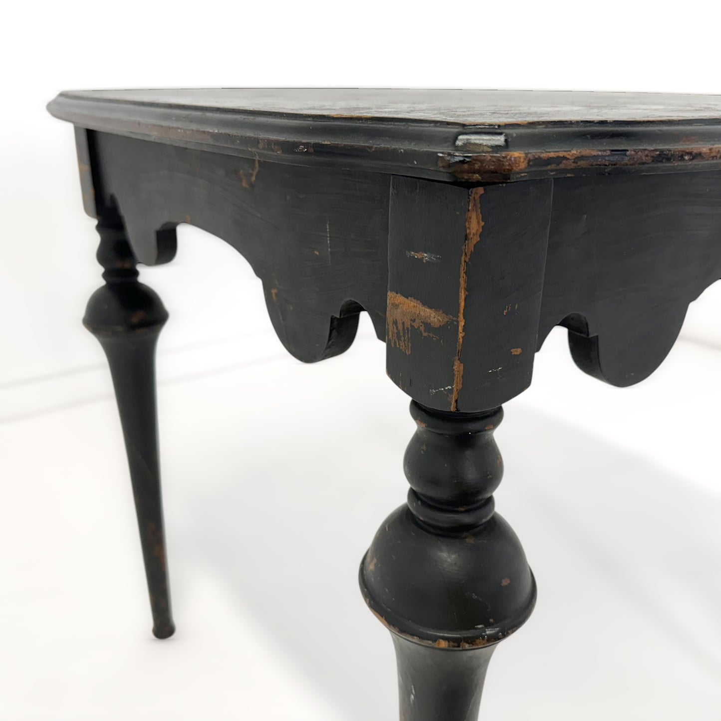 サイドテーブル