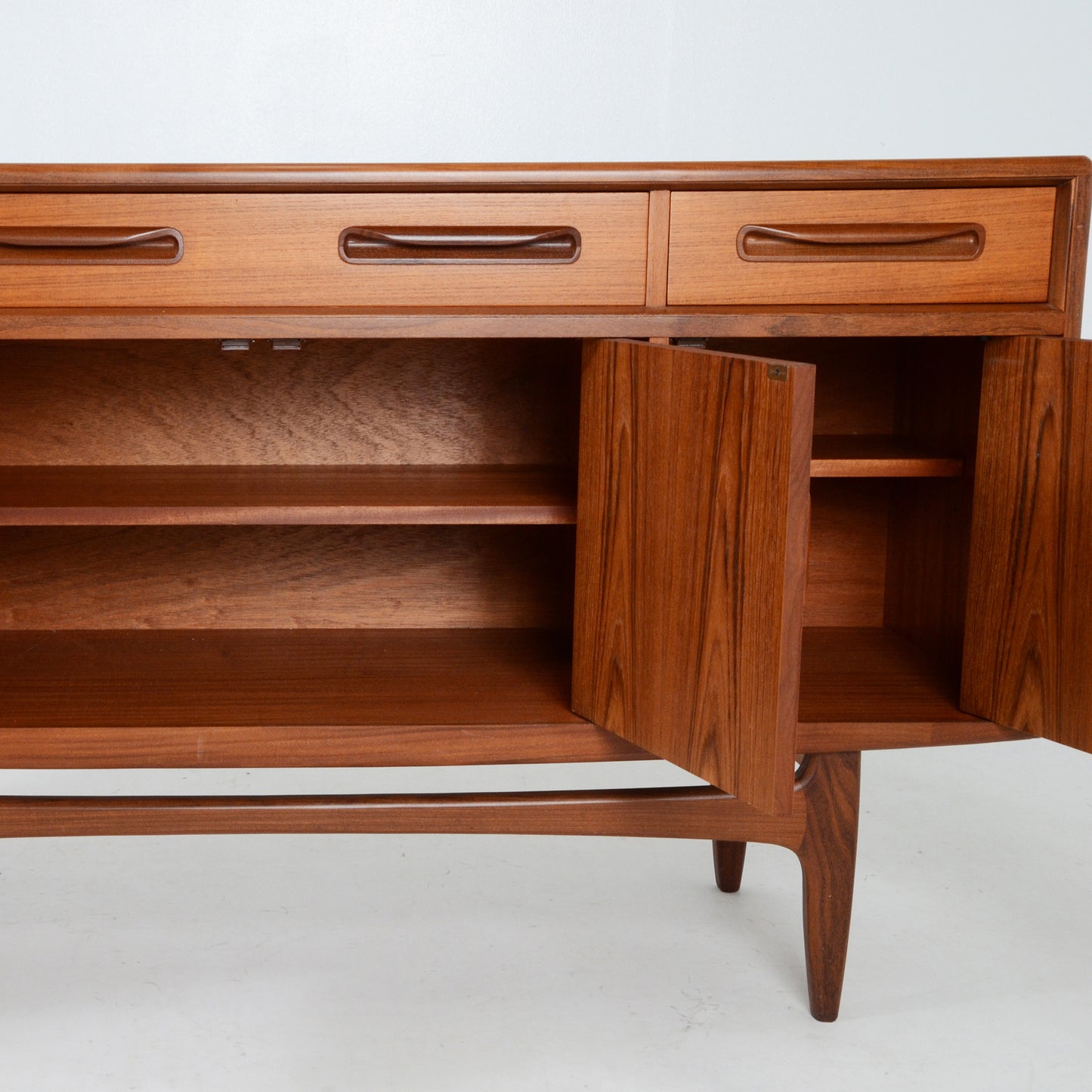 ご売約済）G-PLAN Fresco ショートサイドボード