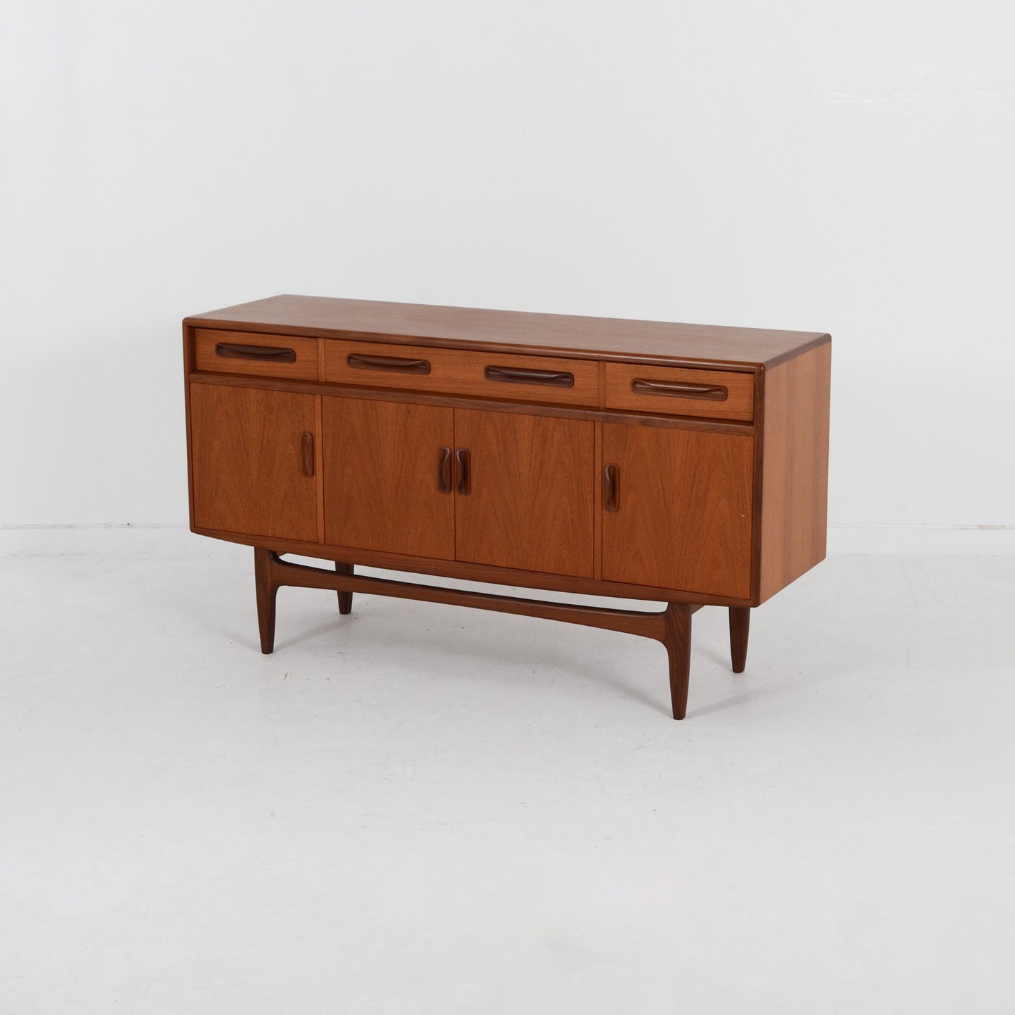 ご売約済）G-PLAN Fresco ショートサイドボード