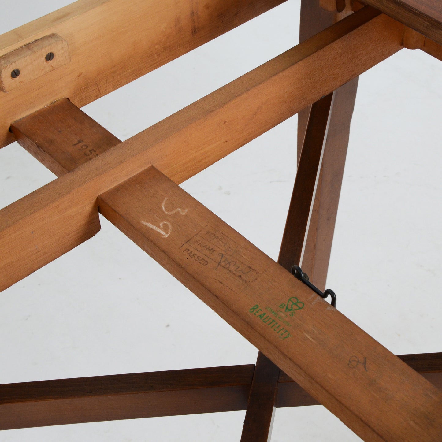 Beautility ティーテーブル