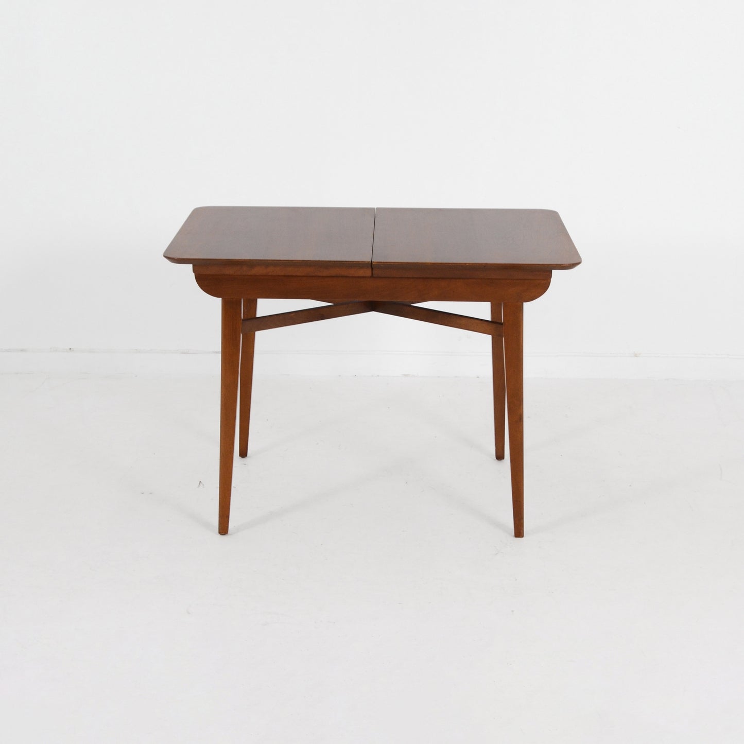 Beautility ティーテーブル