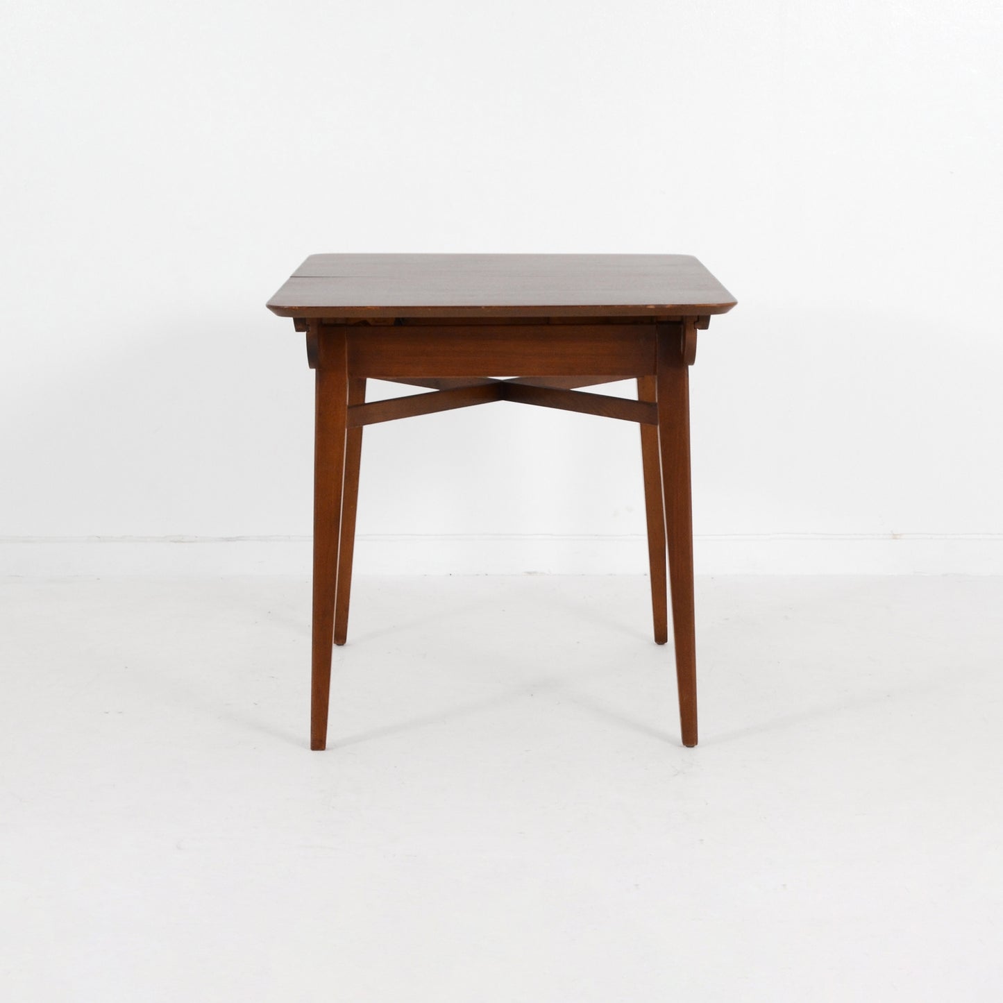 Beautility ティーテーブル