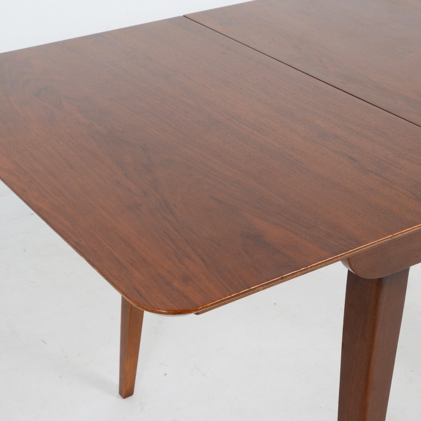 Beautility ティーテーブル