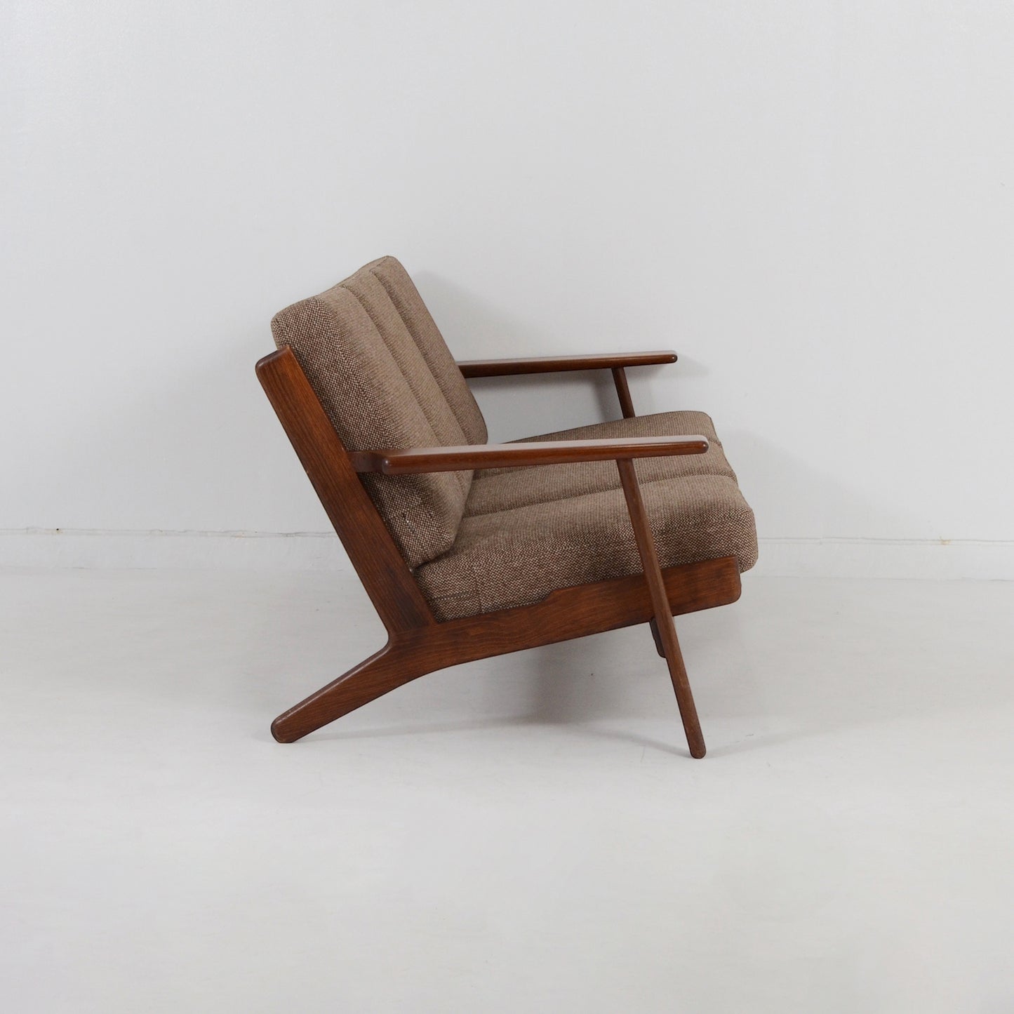Hans J Wegner GE290 3シーターソファ