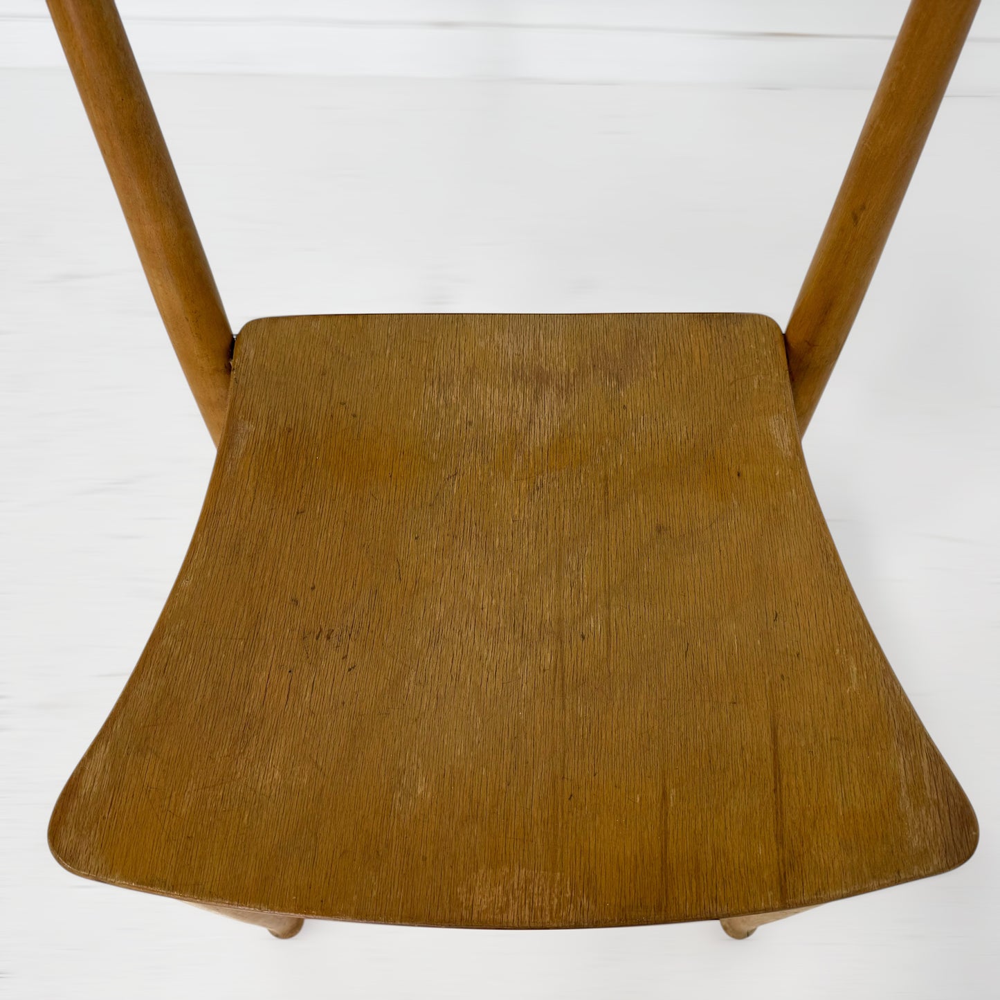 スタッキングチェア