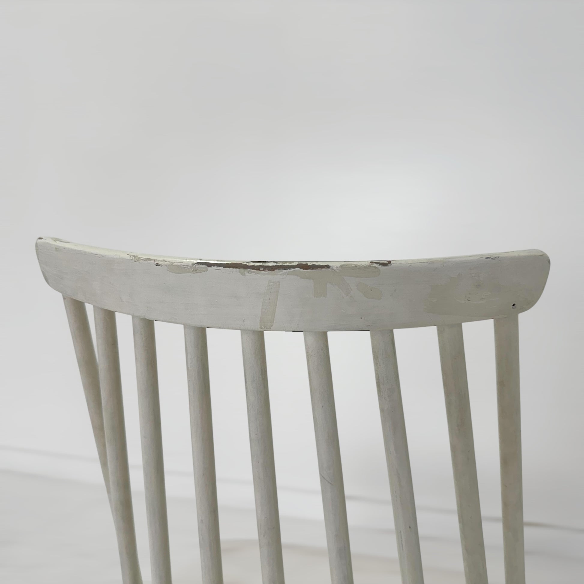 背面後方剥がれ汚れ有り