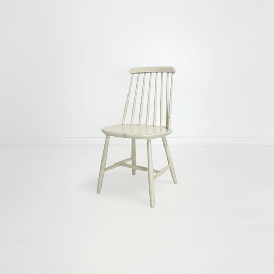 ホワイトチェア