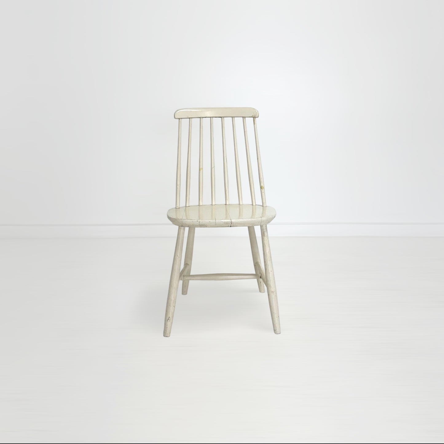 ホワイトチェア