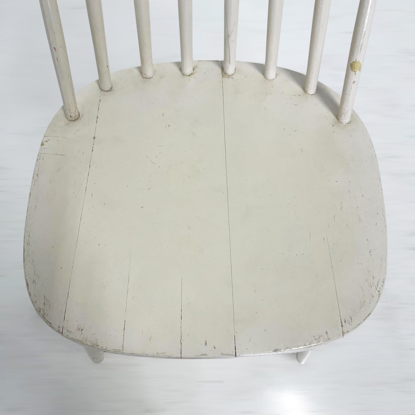 ホワイトチェア