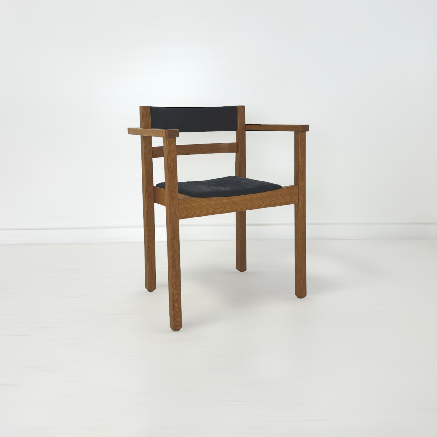 アームチェア Axel Larsson