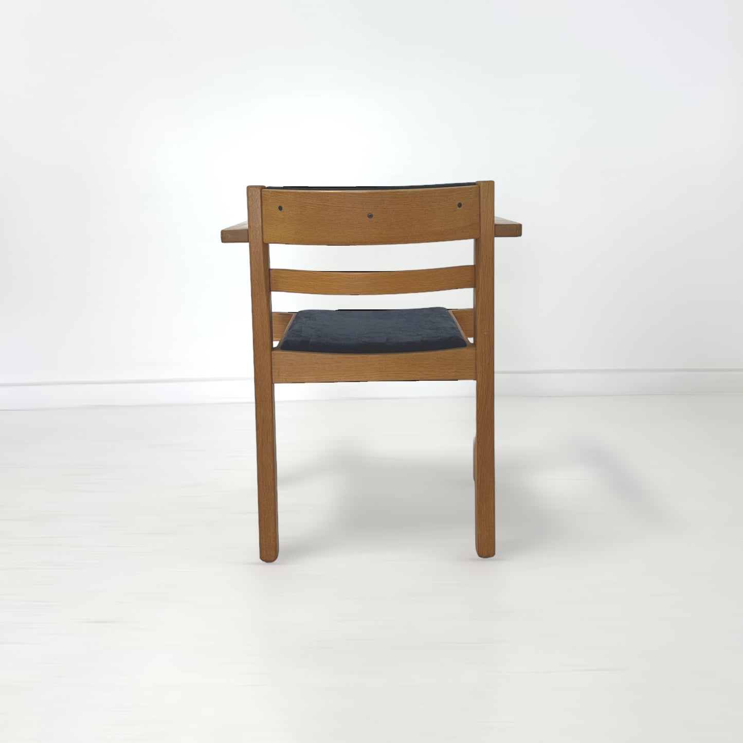 アームチェア Axel Larsson