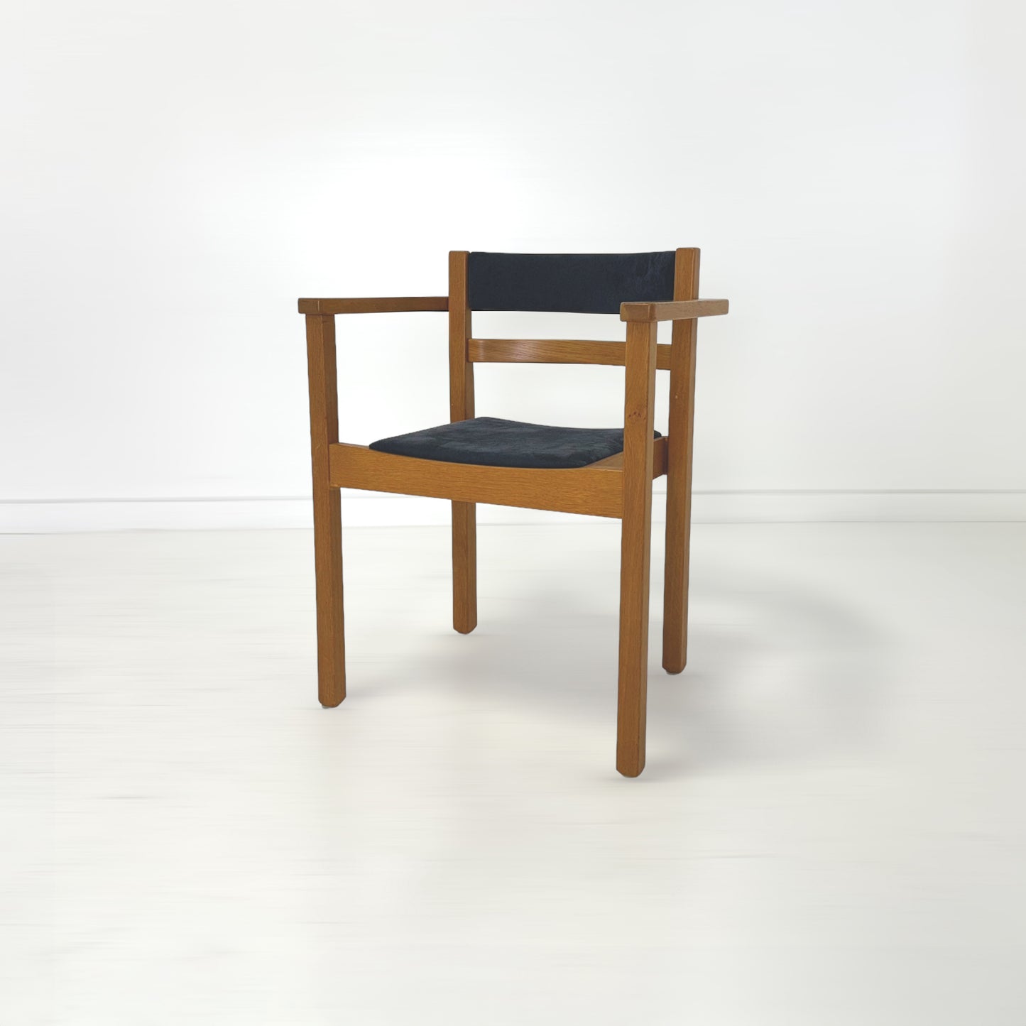 アームチェア Axel Larsson