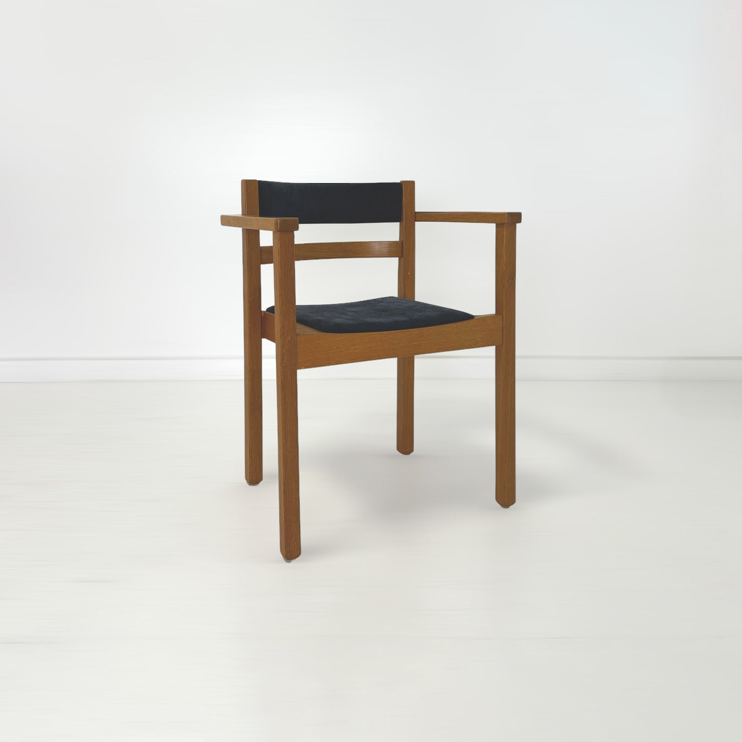 アームチェア Axel Larsson