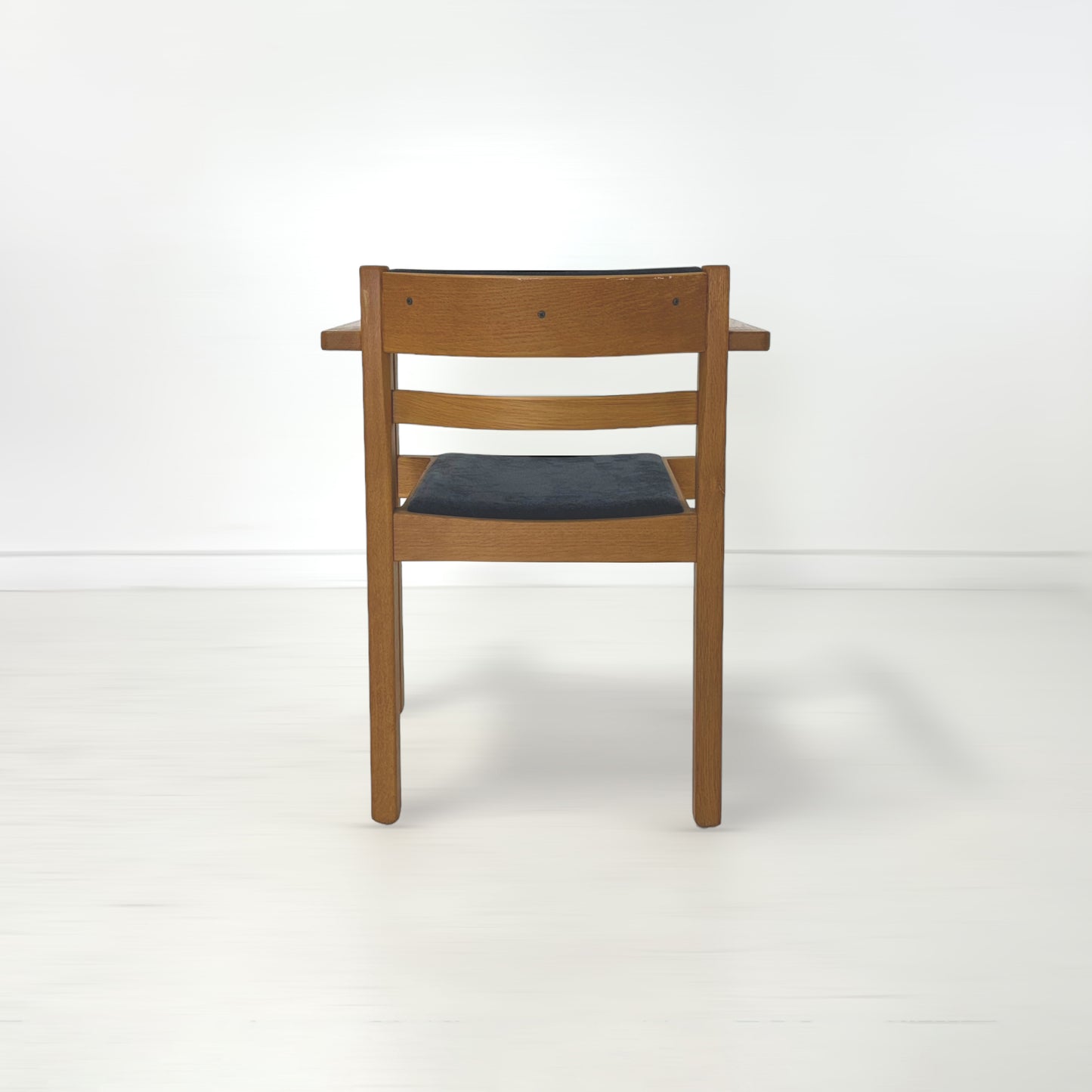 アームチェア Axel Larsson