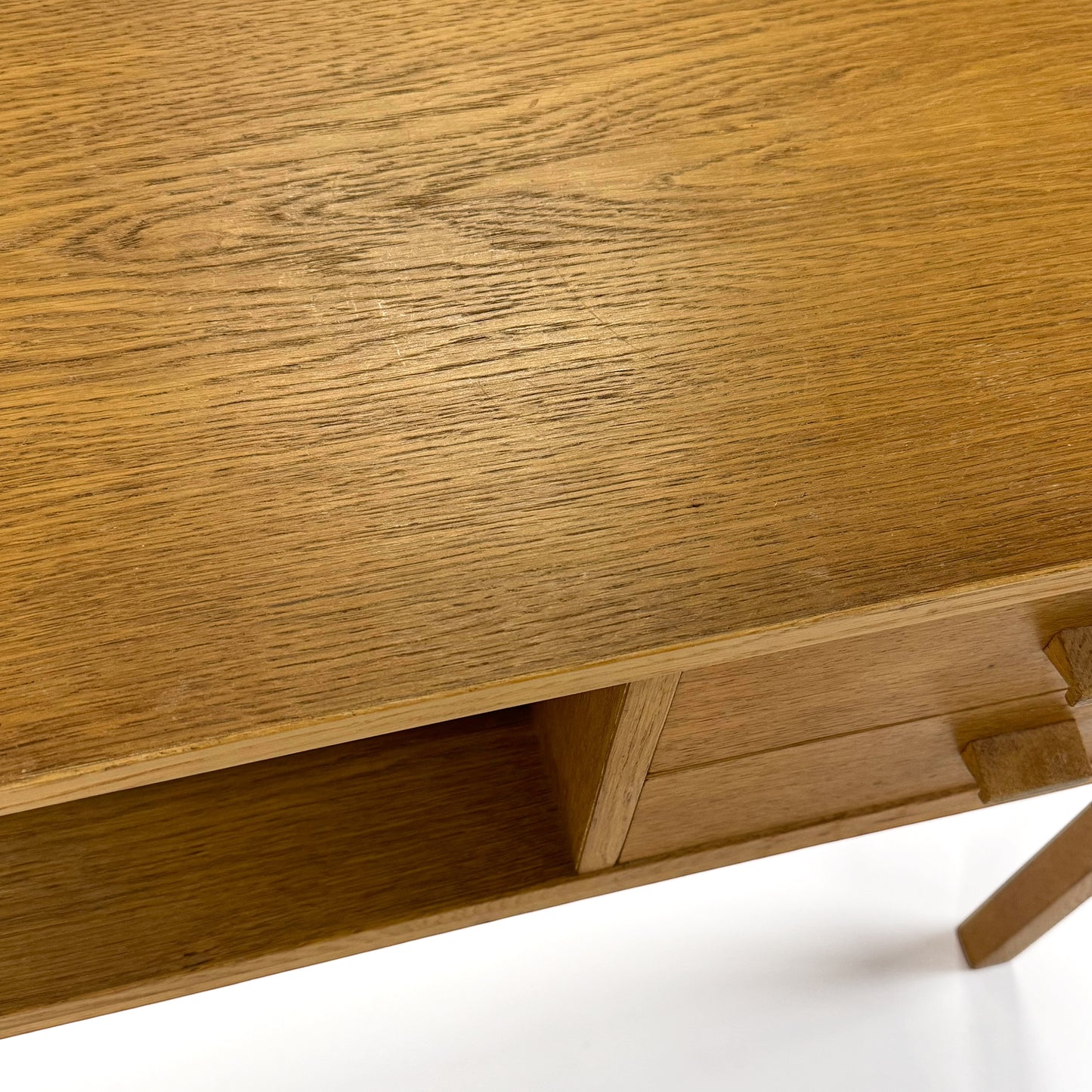 サイドチェスト