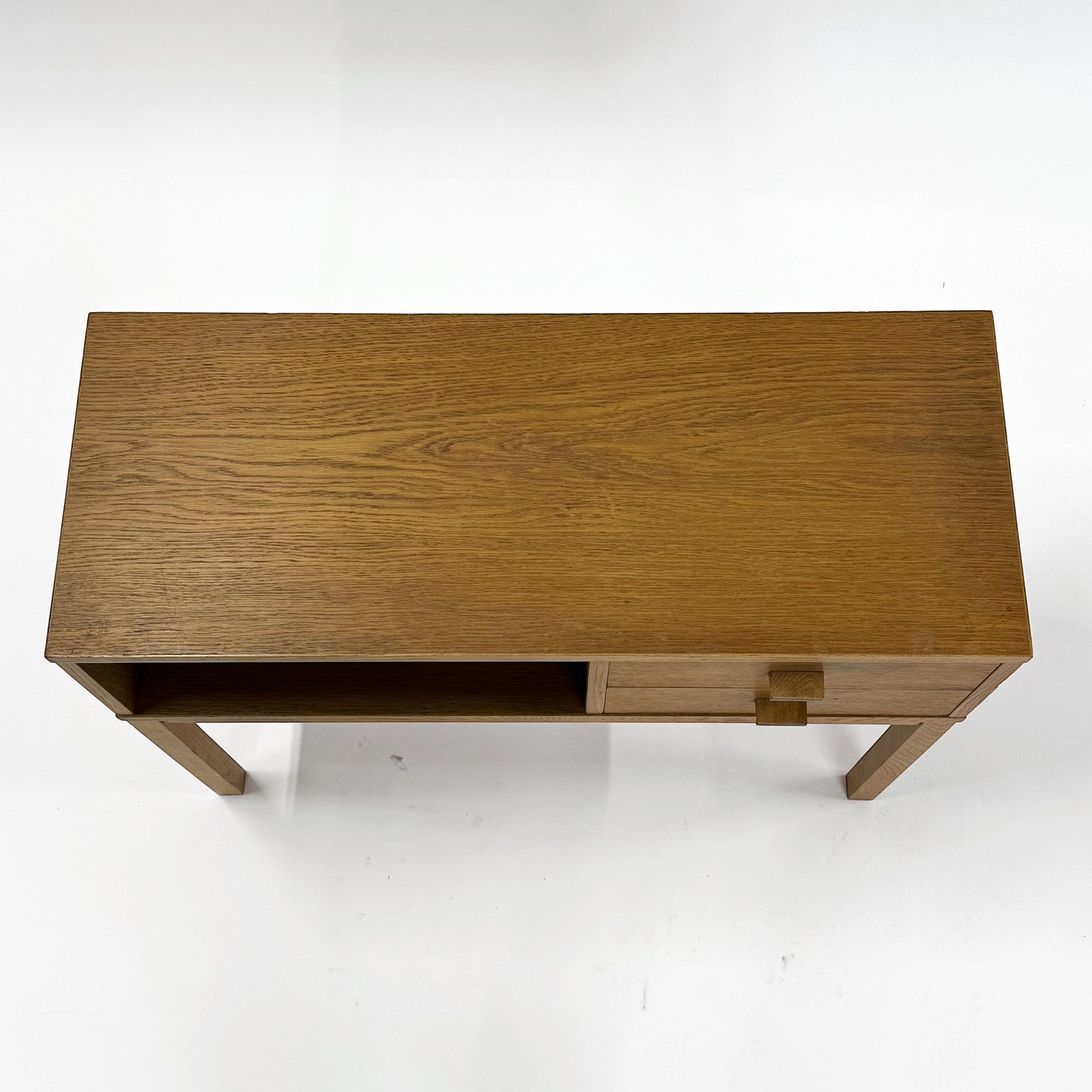 サイドチェスト