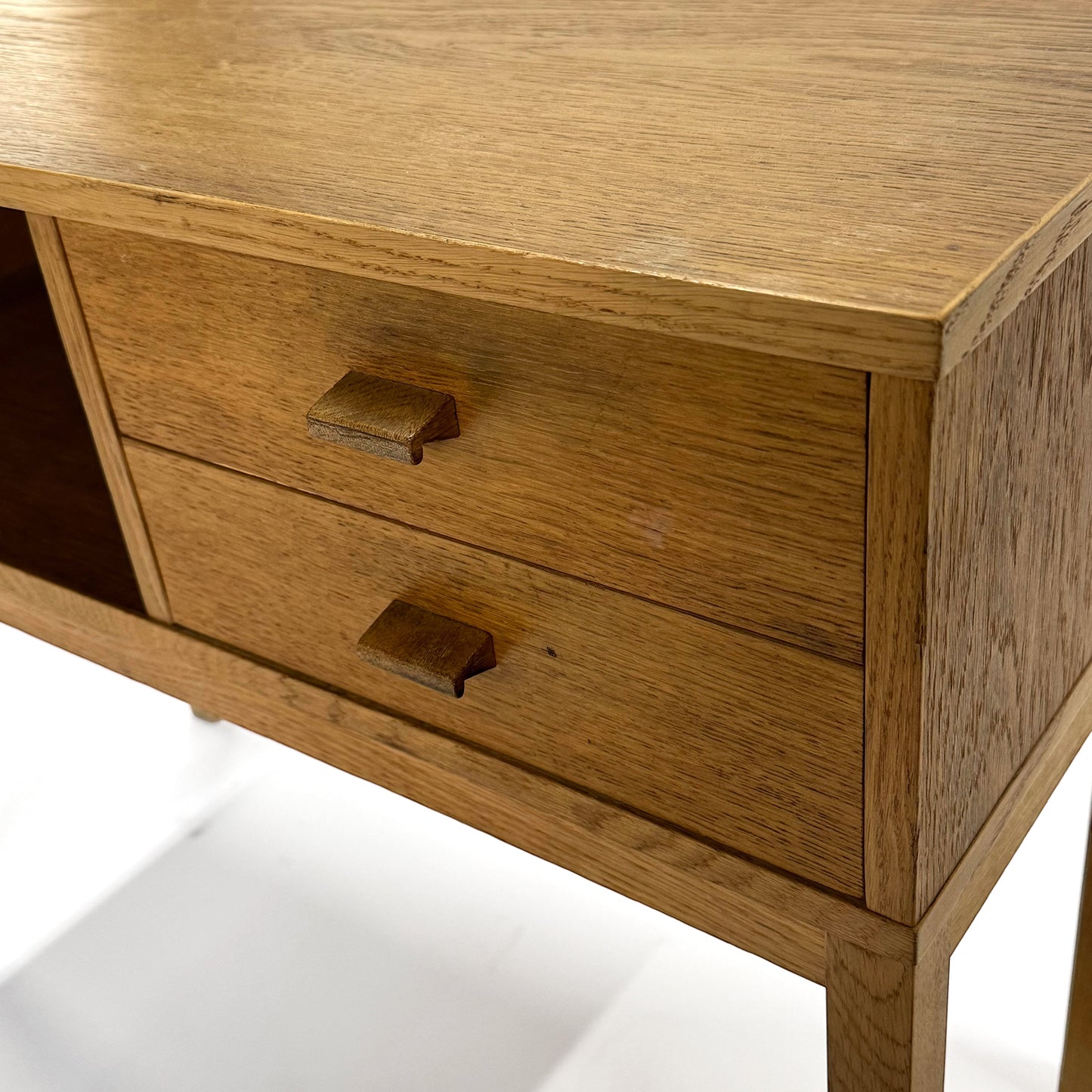 サイドチェスト