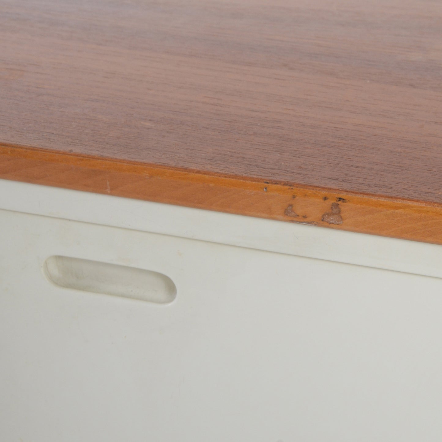 Tord Kempe ベースキャビネット