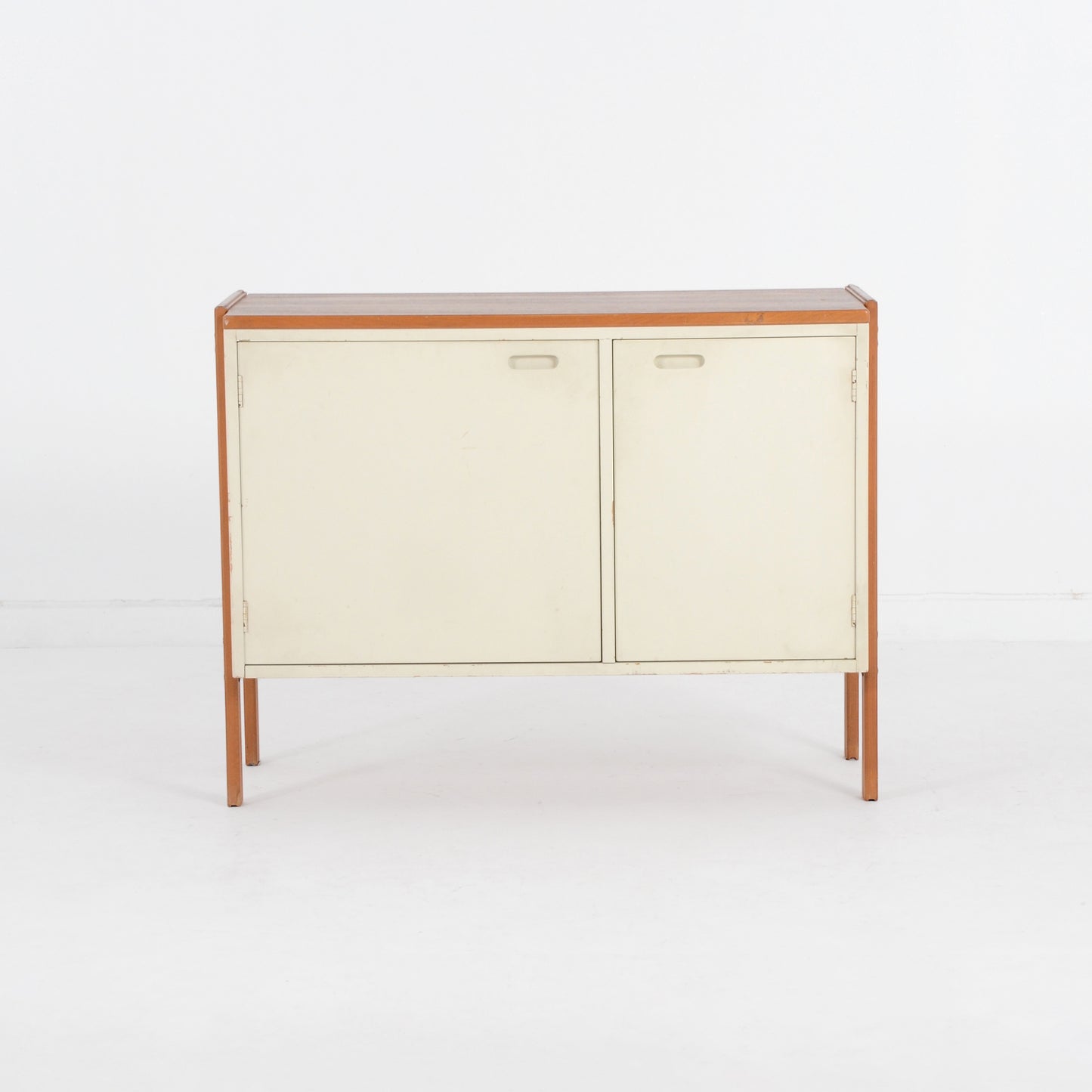 Tord Kempe ベースキャビネット