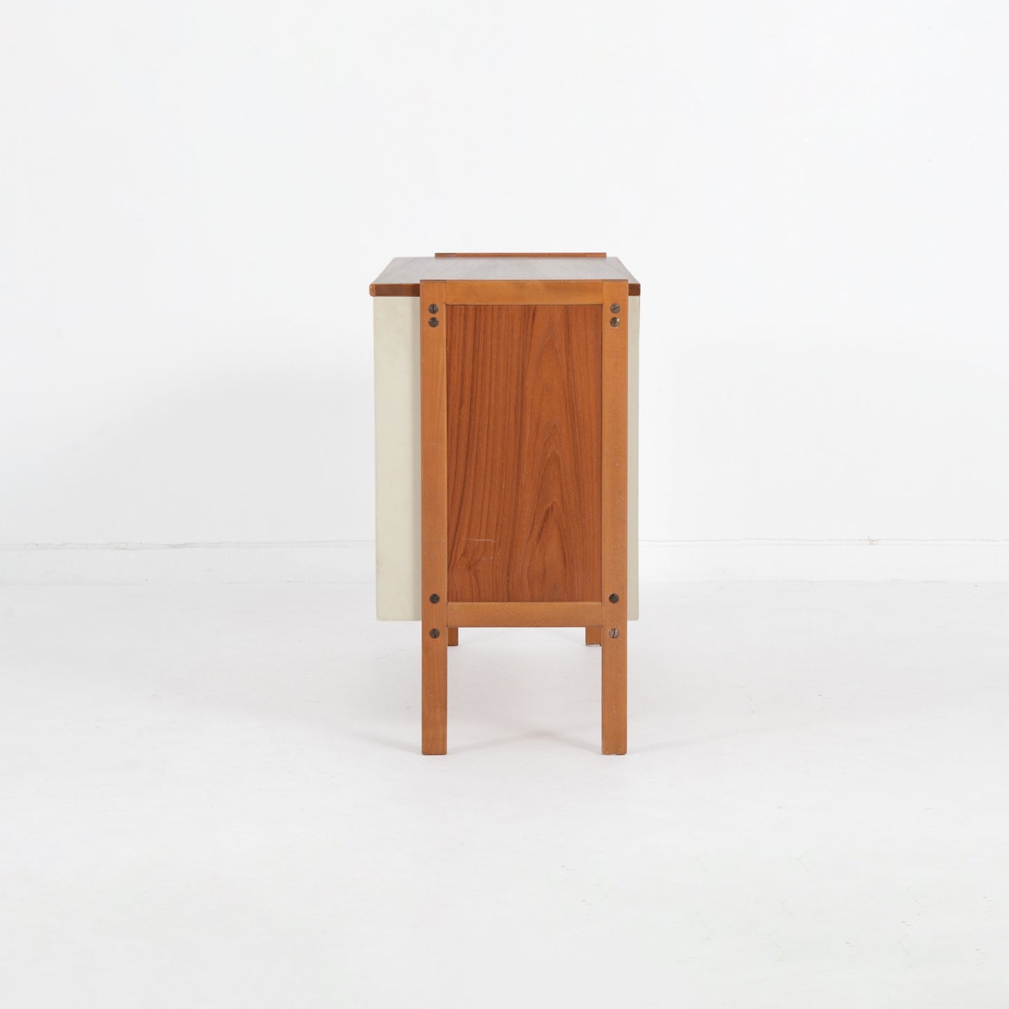 Tord Kempe ベースキャビネット