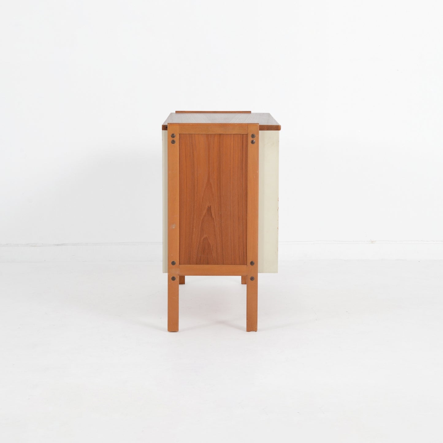 Tord Kempe ベースキャビネット