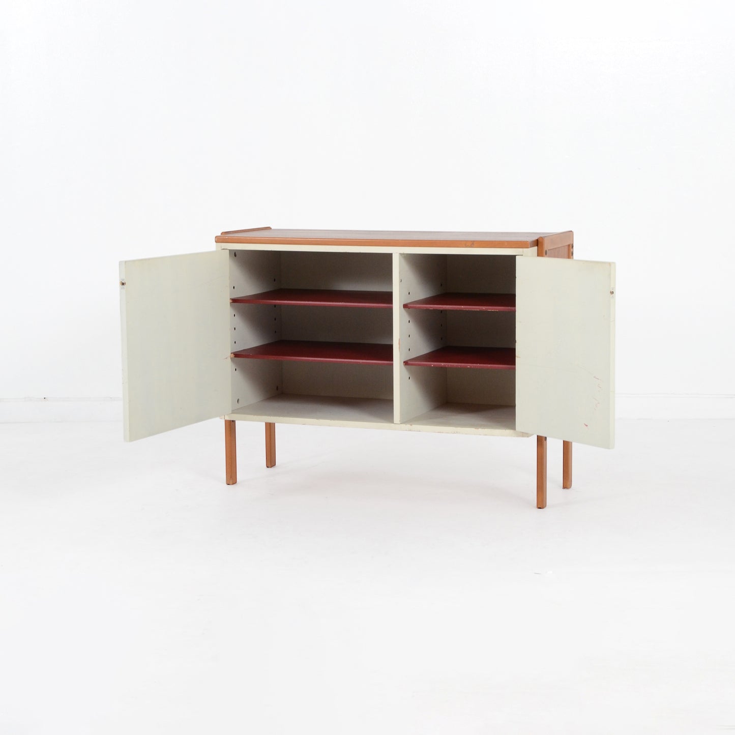 Tord Kempe ベースキャビネット