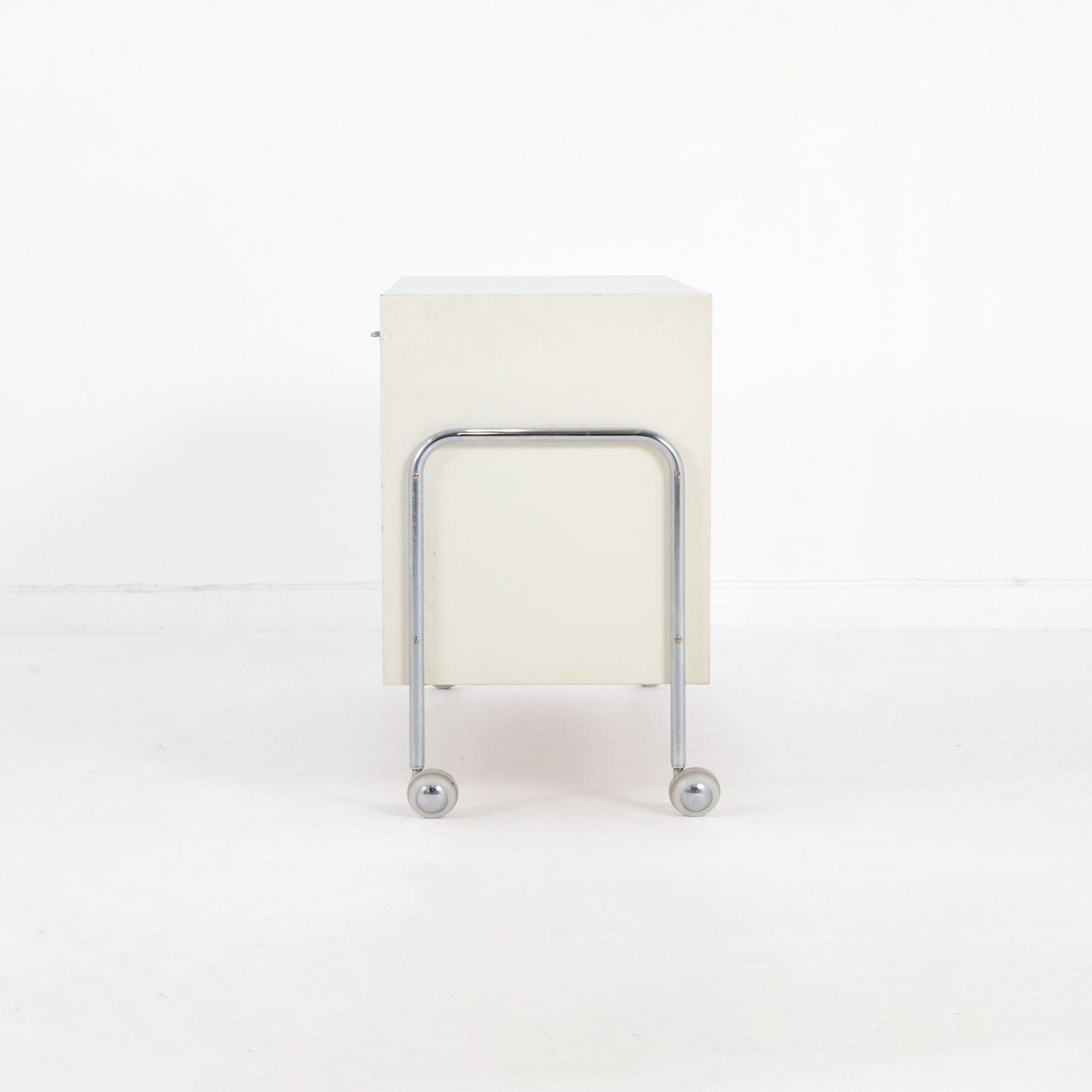 ワゴンチェスト