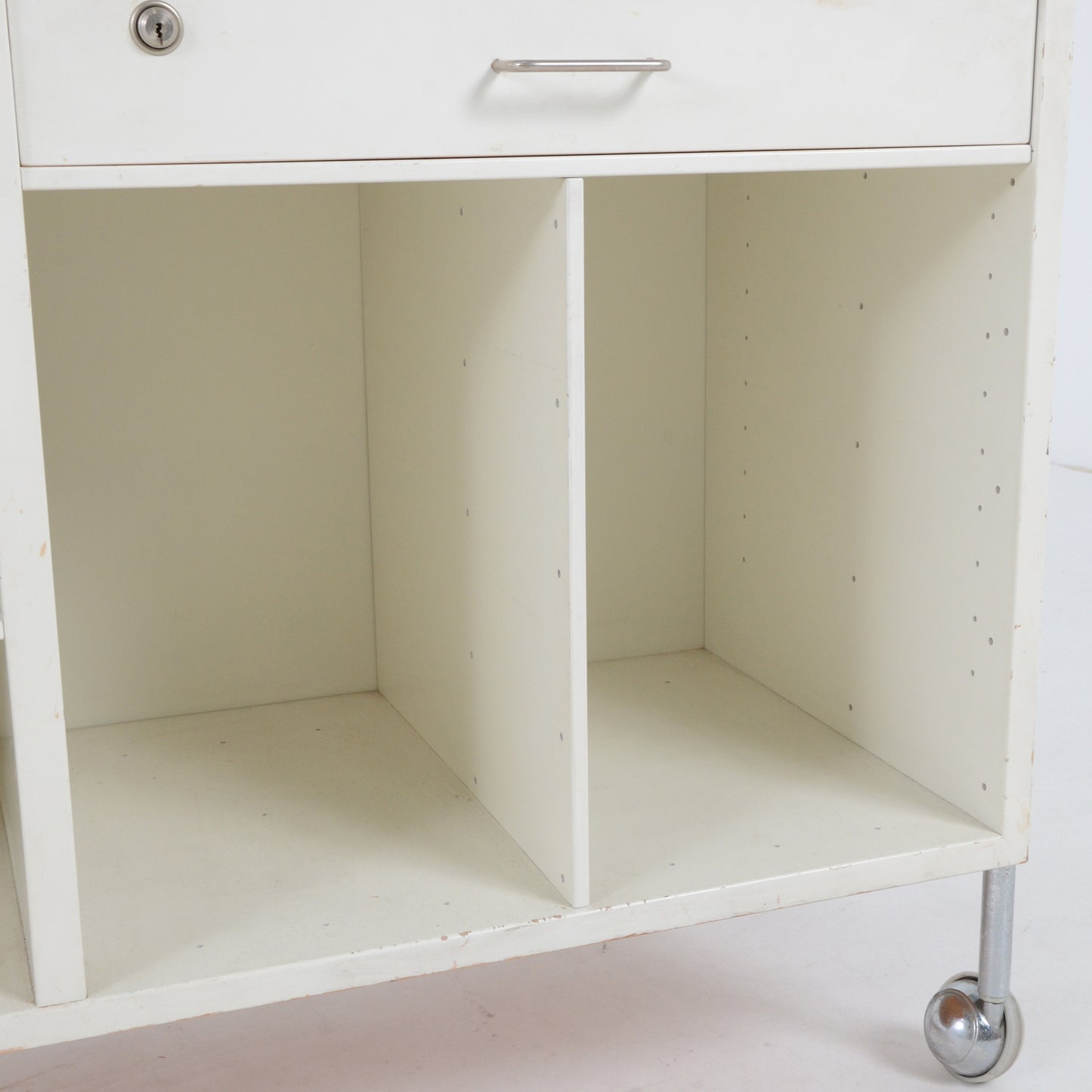 ワゴンチェスト