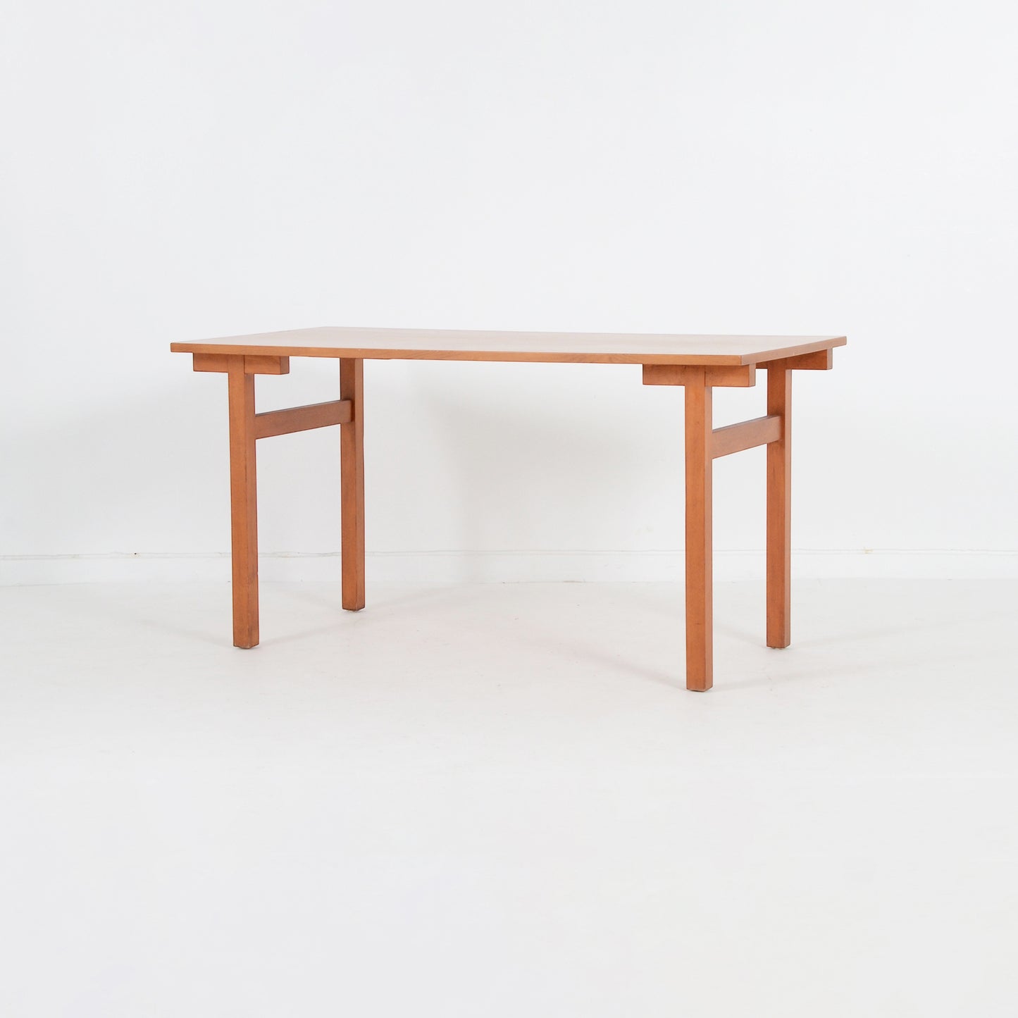 ダイニングテーブル