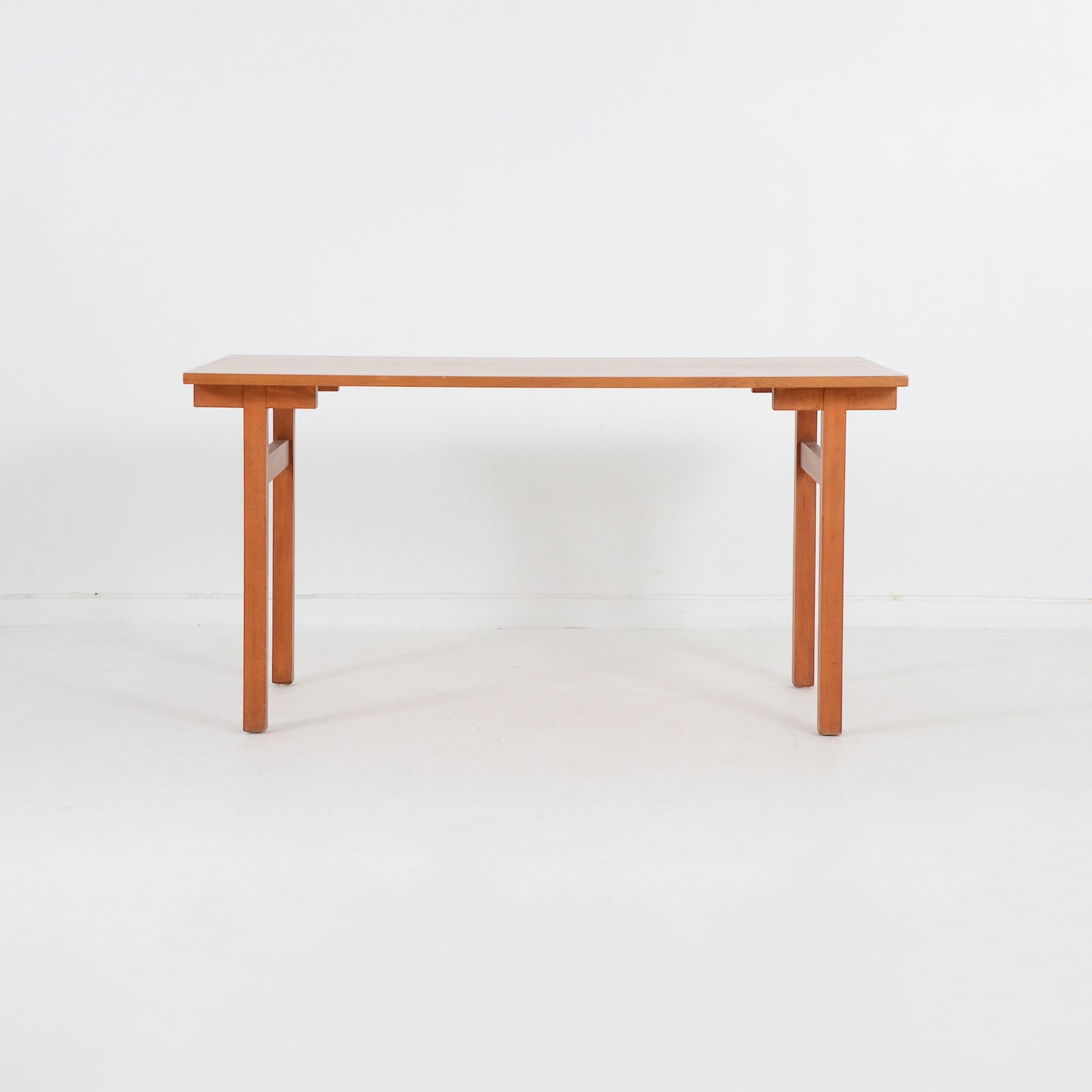 ダイニングテーブル