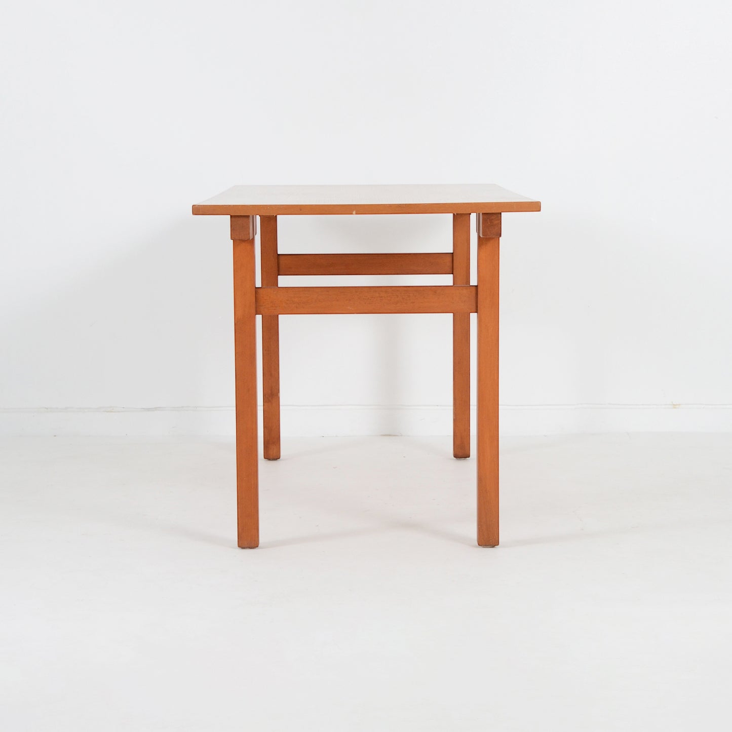 ダイニングテーブル