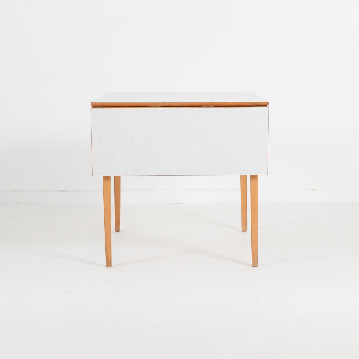 バタフライテーブル