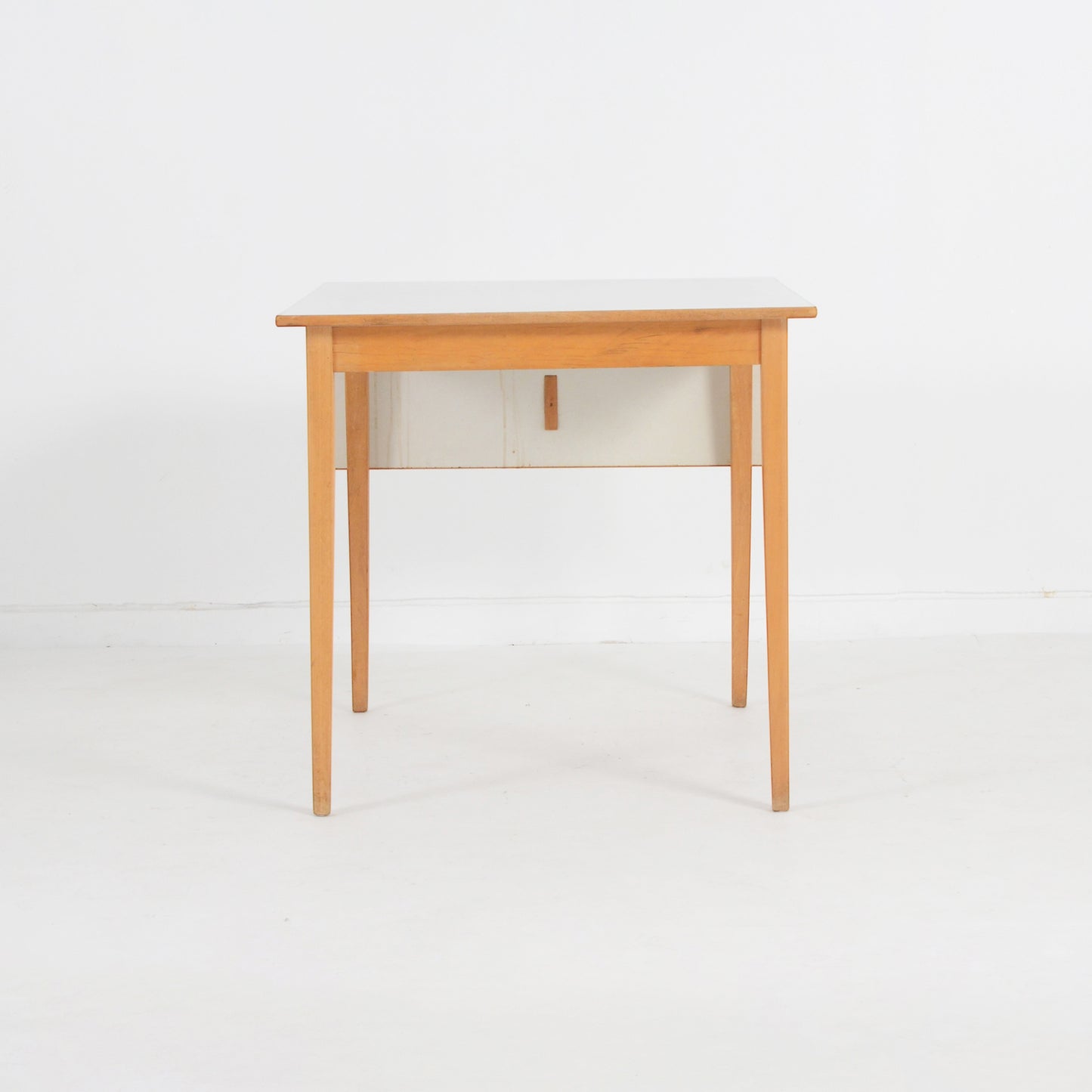 バタフライテーブル