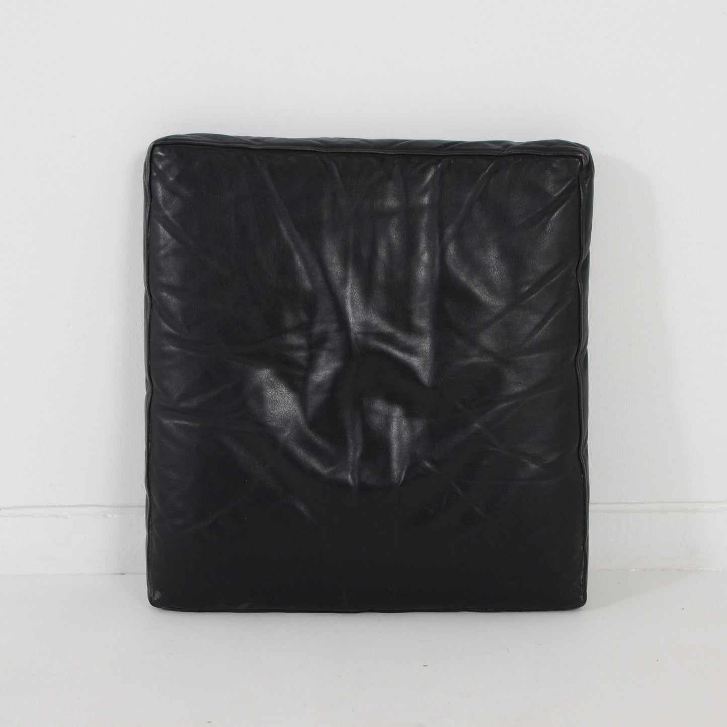 3シーターソファ ブラックレザー