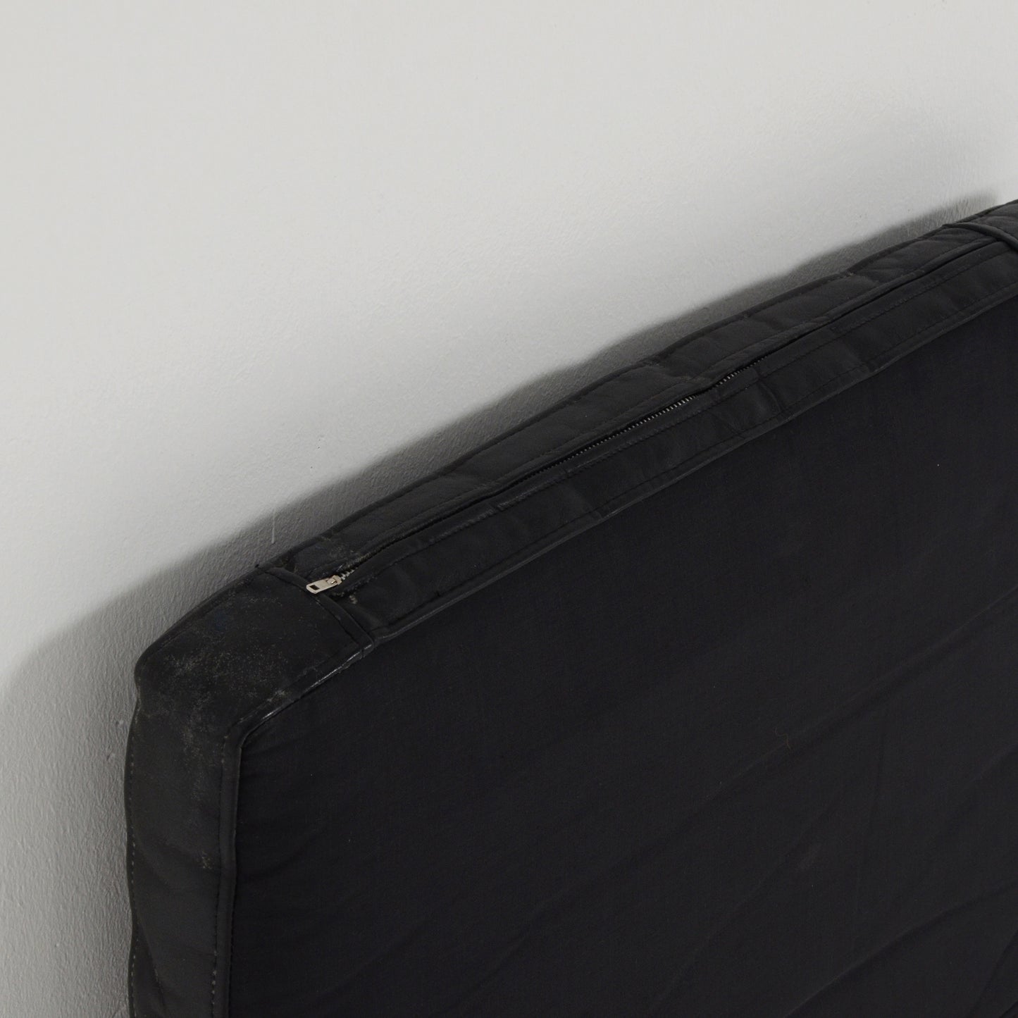 3シーターソファ ブラックレザー