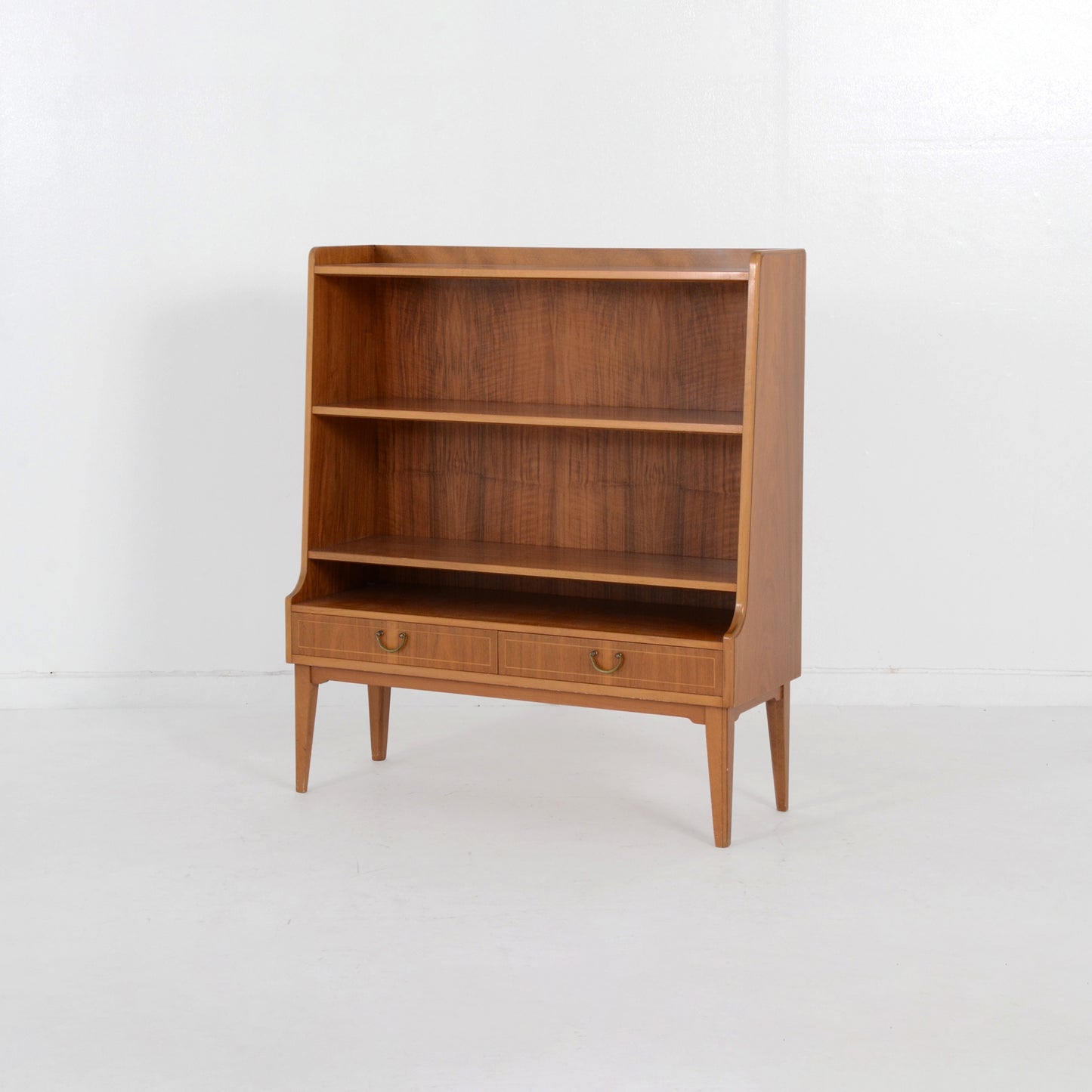 ブックシェルフ