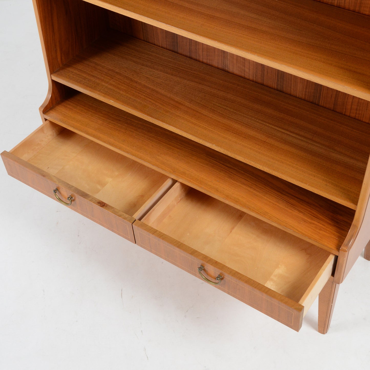 ブックシェルフ