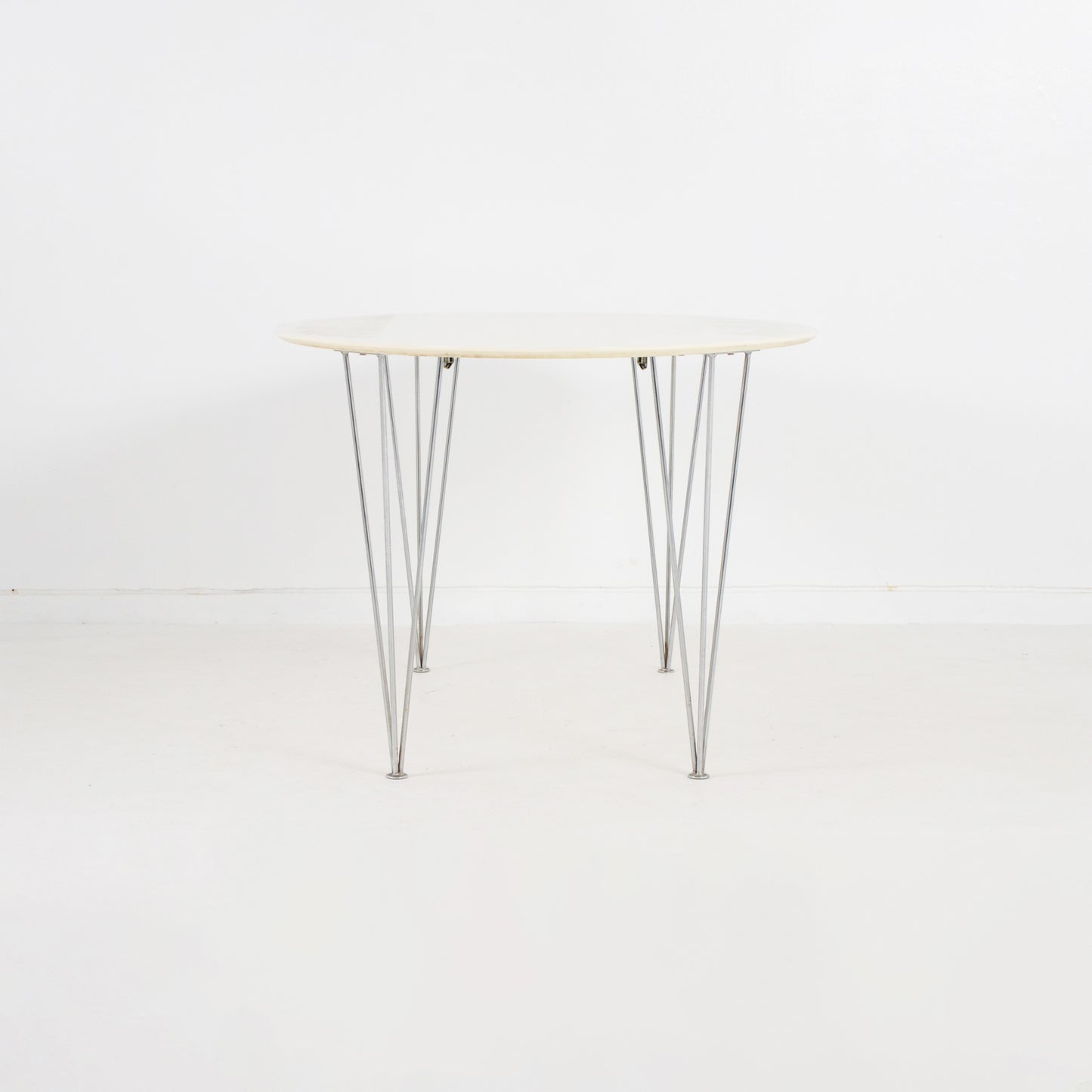 オーバルダイニングテーブル