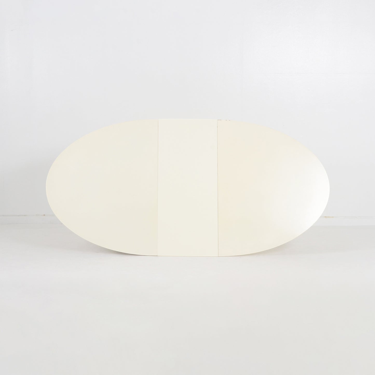 オーバルダイニングテーブル