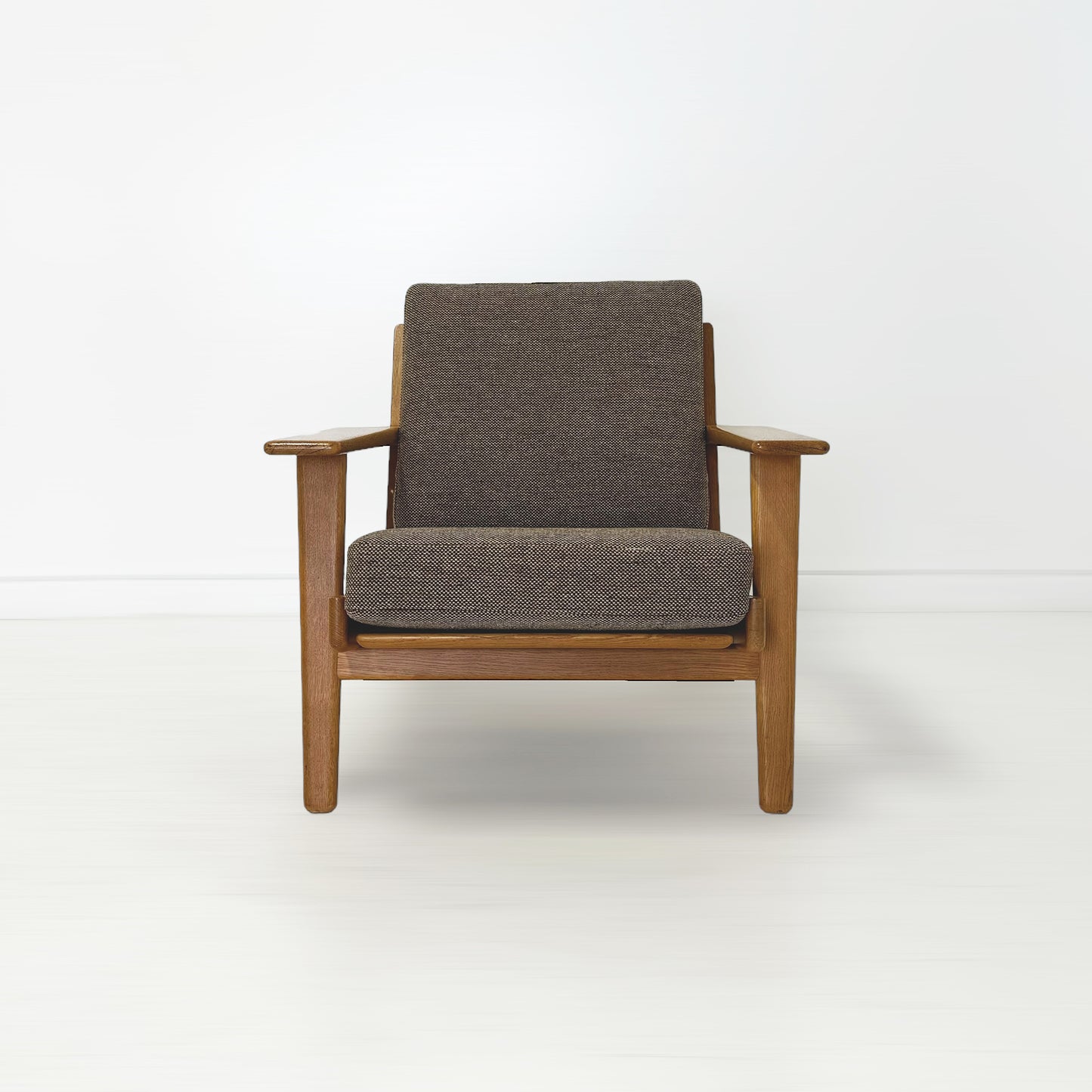 GE290 Hans J. Wegner イージーチェア